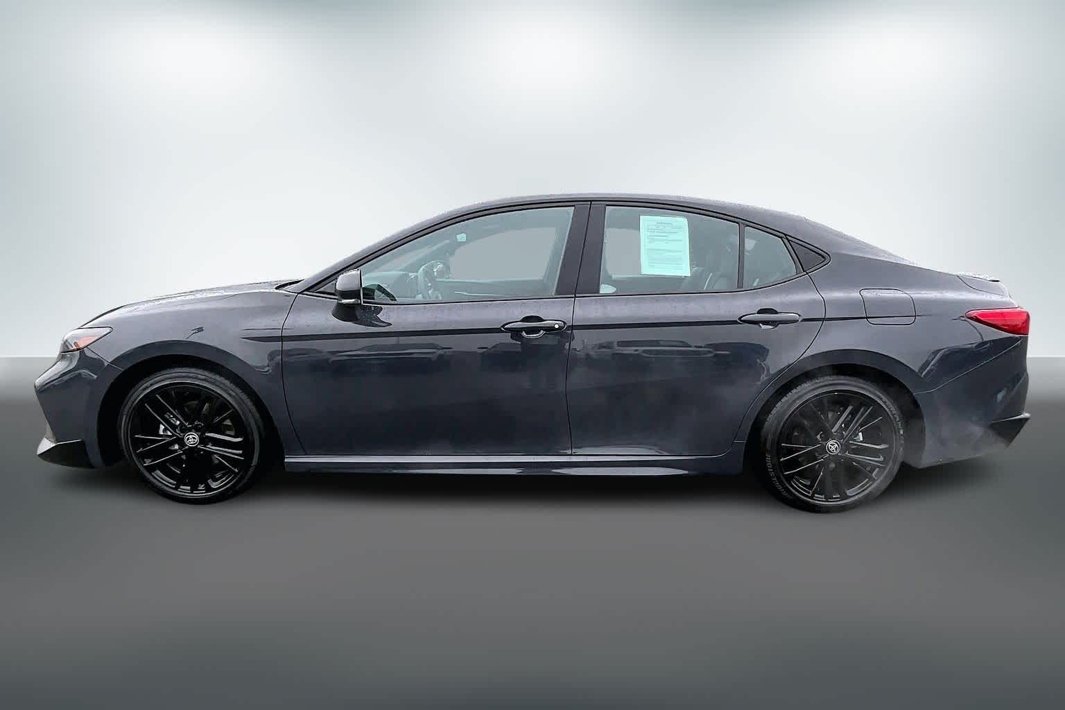 Thumbnail: 2025 Toyota Camry - 3