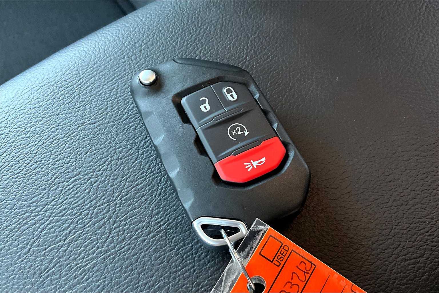 Thumbnail: 2025 Jeep Gladiator - 20