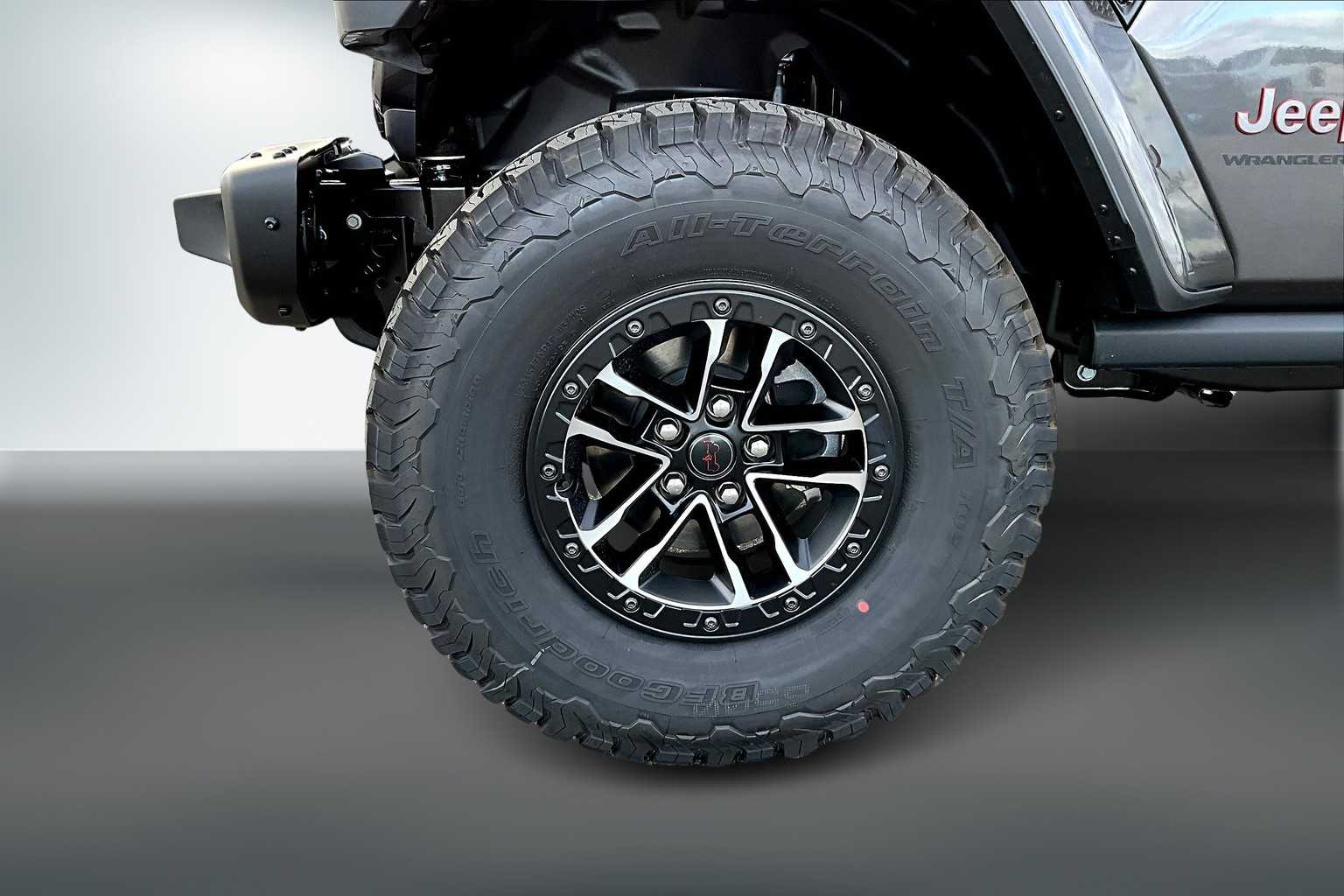 Thumbnail: 2025 Jeep Wrangler - 8