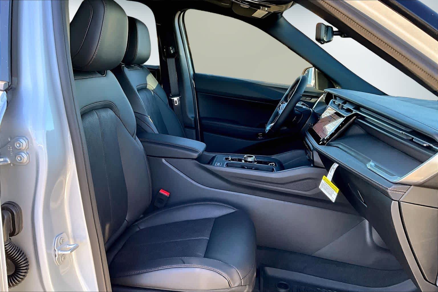 Thumbnail: 2026 Jeep Cherokee - 14