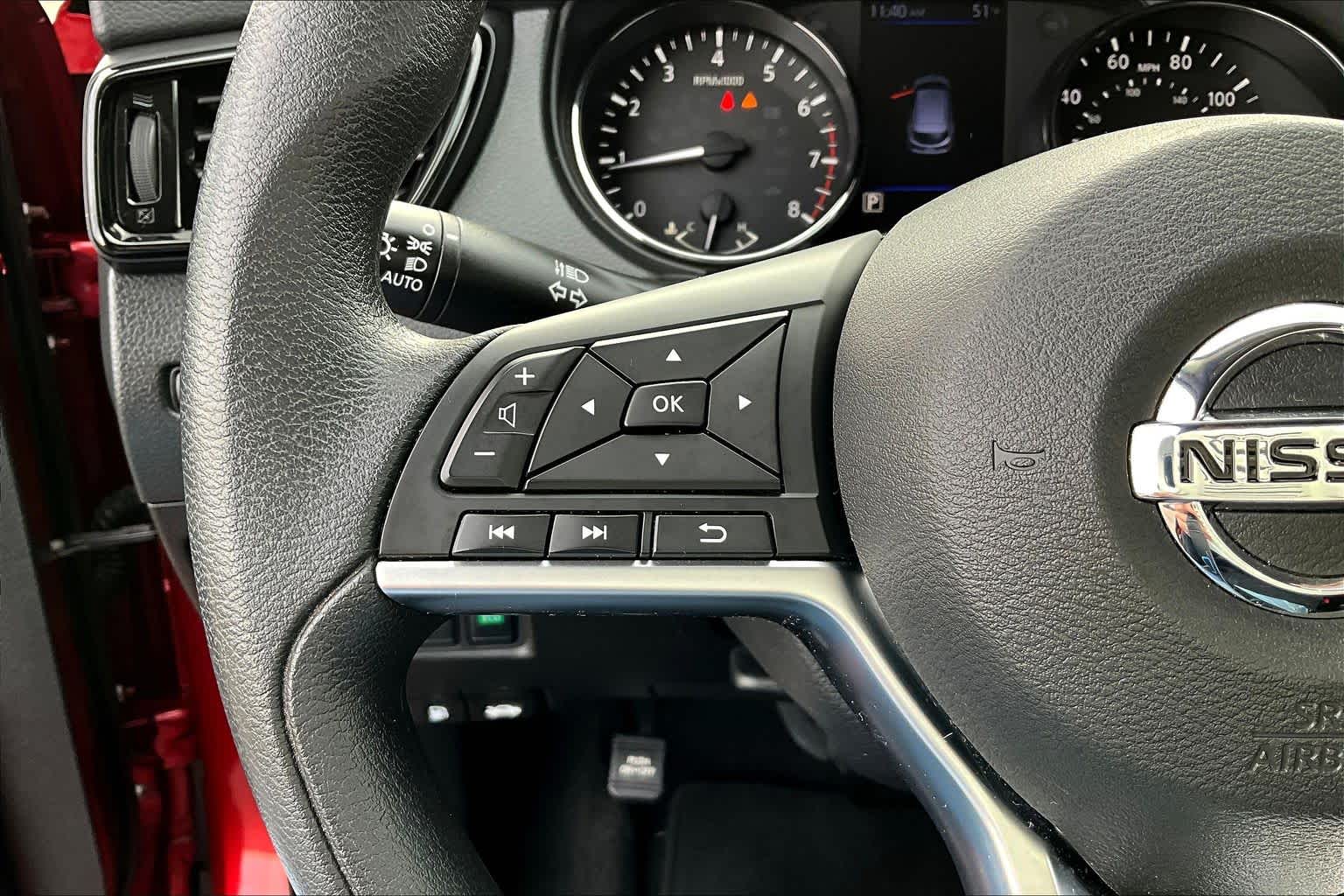 Thumbnail: 2021 Nissan Rogue Sport - 24