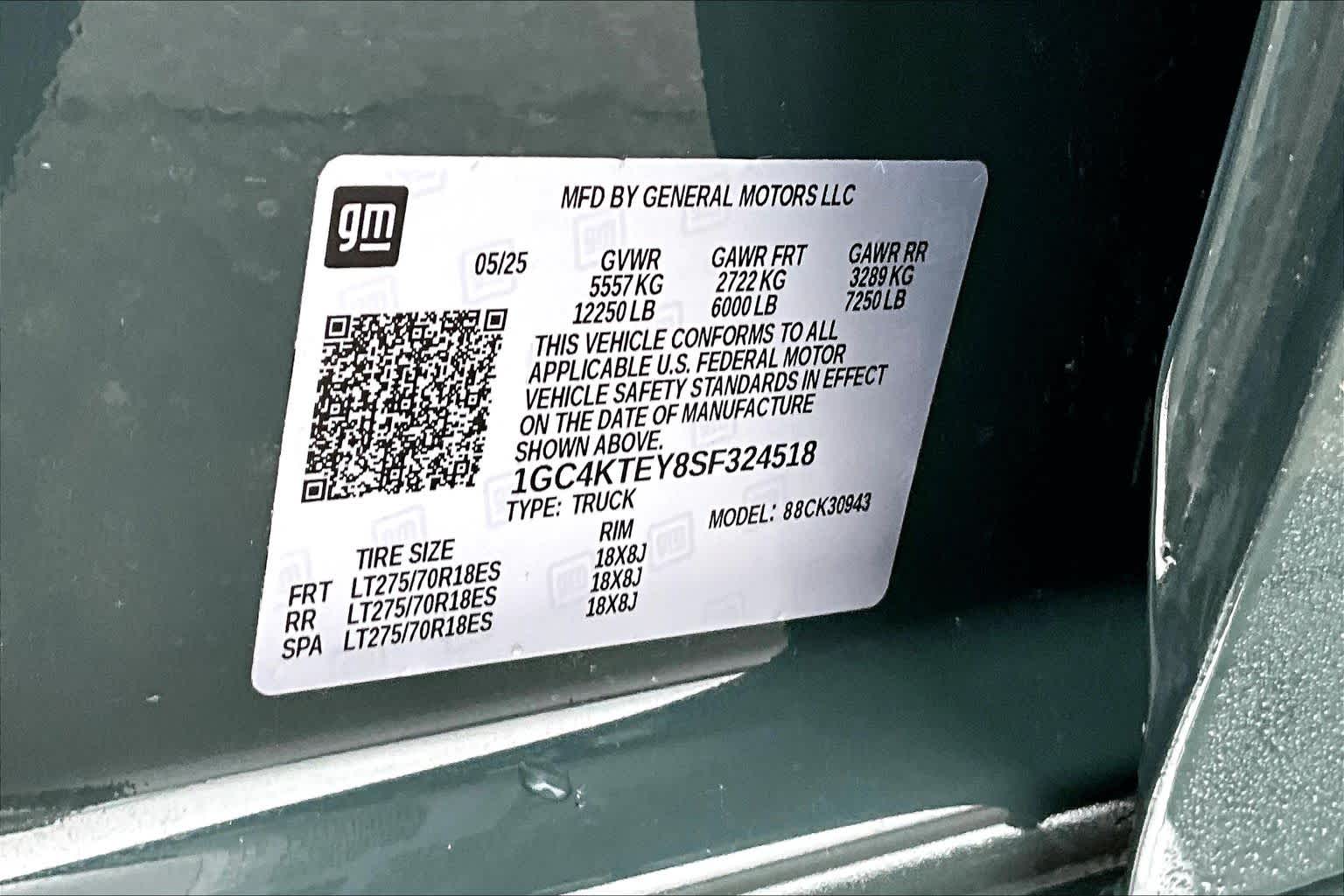 Thumbnail: 2025 Chevrolet Silverado 3500 - 19