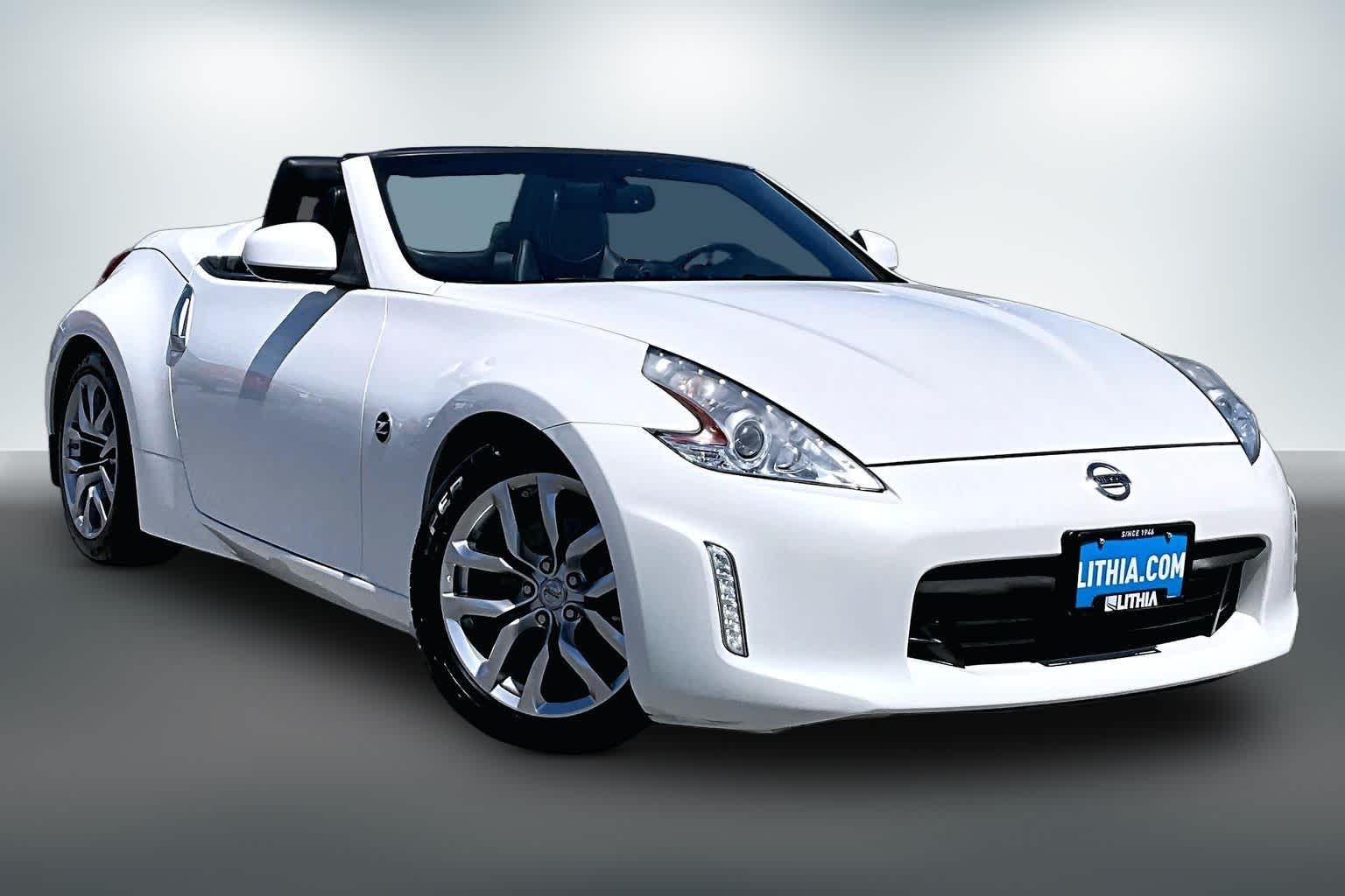Thumbnail: 2013 Nissan Z - 17