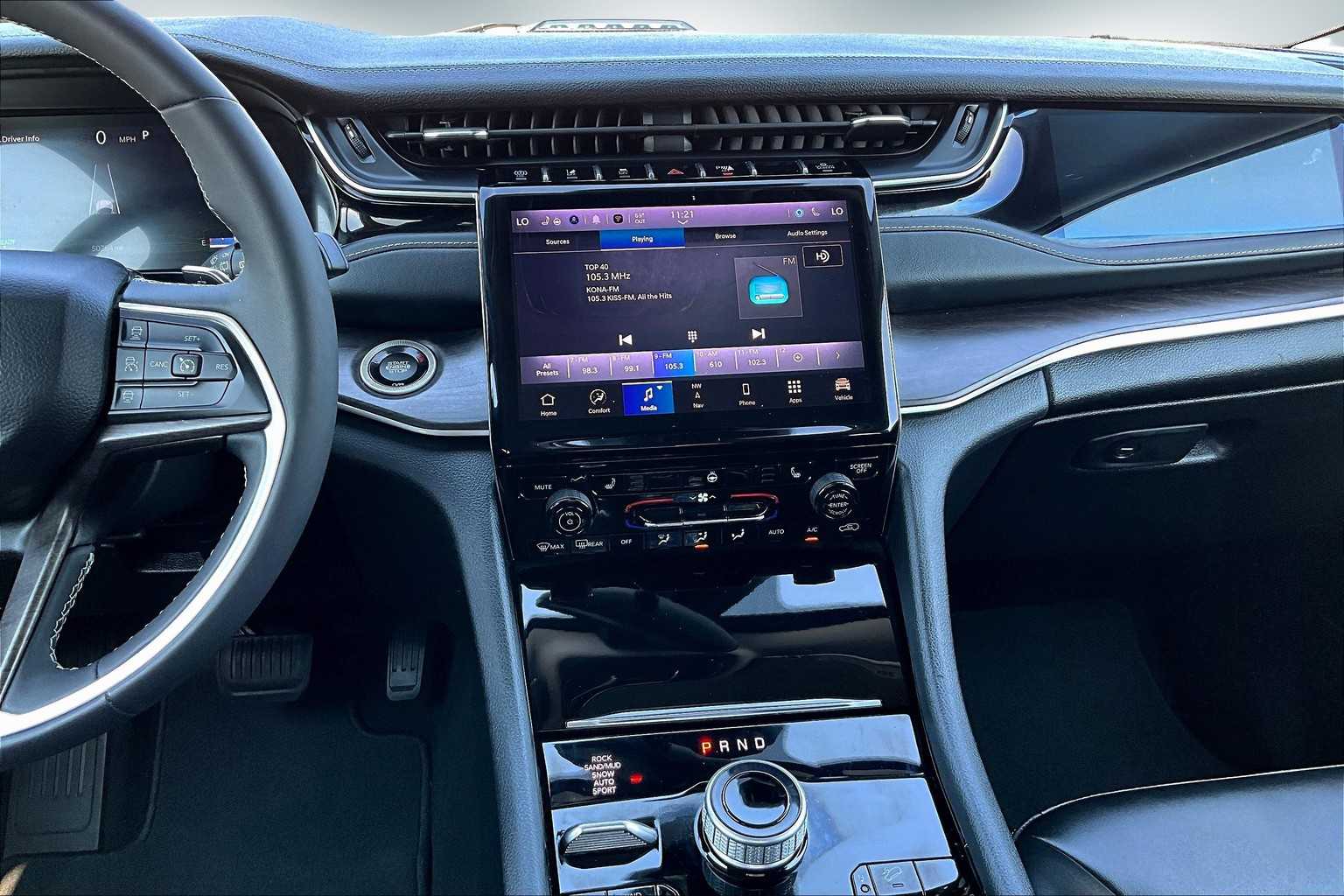 Thumbnail: 2023 Jeep Grand Cherokee - 15