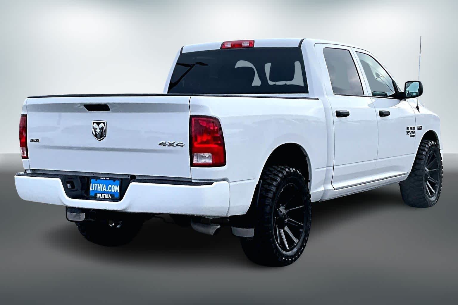 Thumbnail: 2022 RAM 1500 Classic - 22