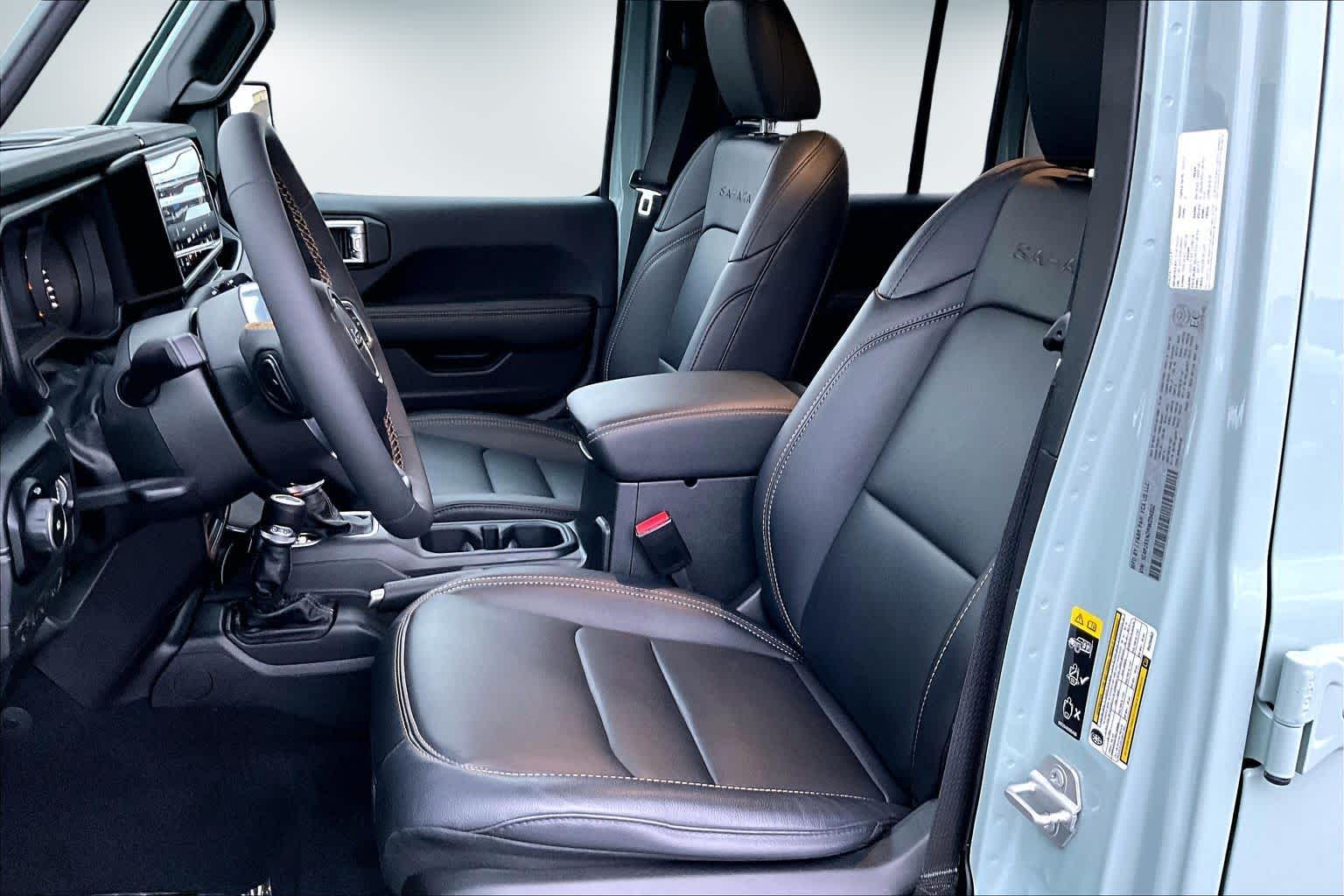 Thumbnail: 2024 Jeep Wrangler - 11