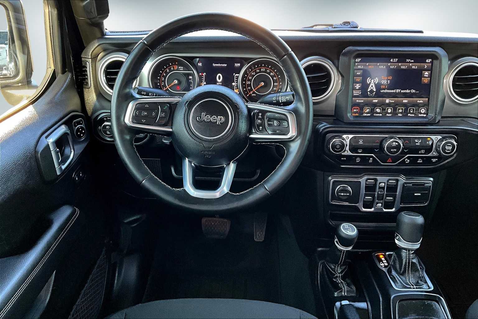 Thumbnail: 2020 Jeep Gladiator - 14