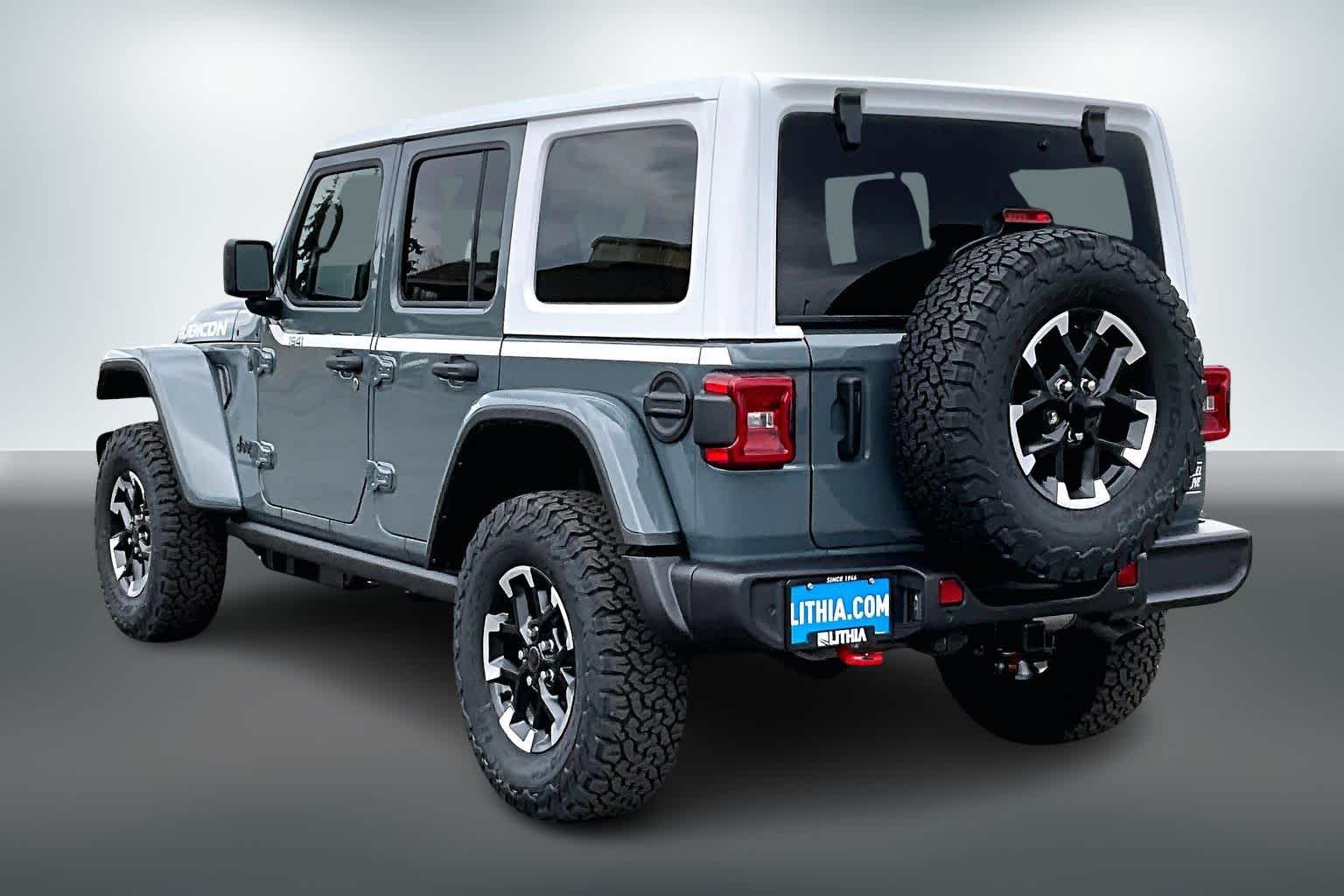 Thumbnail: 2026 Jeep Wrangler - 4
