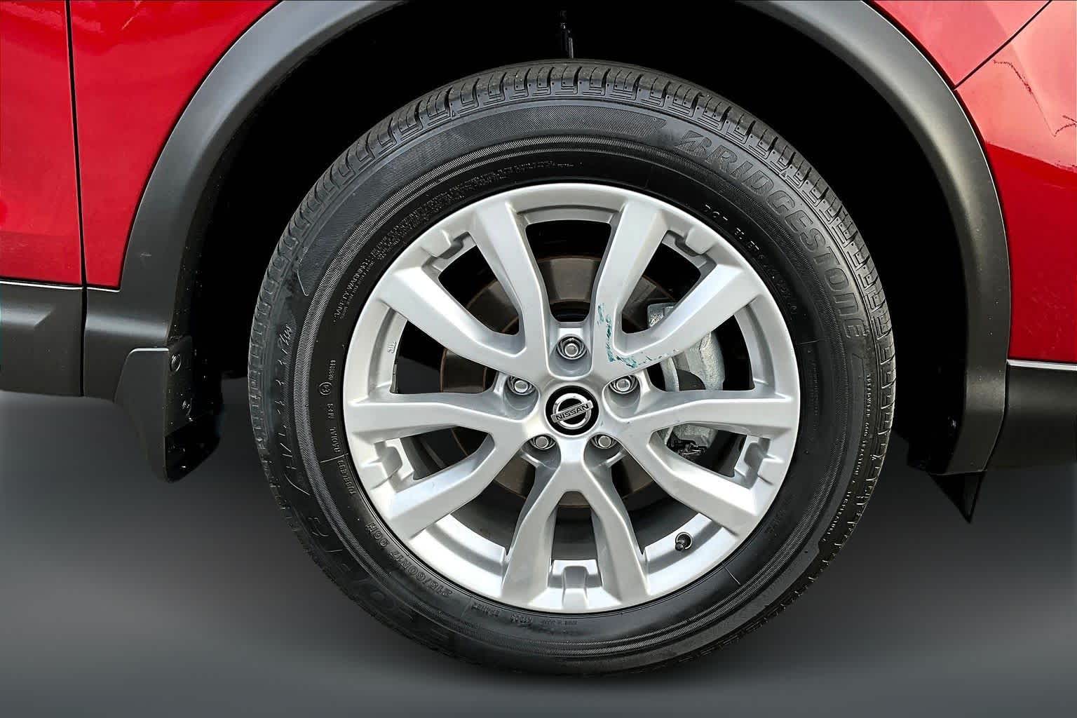 Thumbnail: 2021 Nissan Rogue Sport - 35