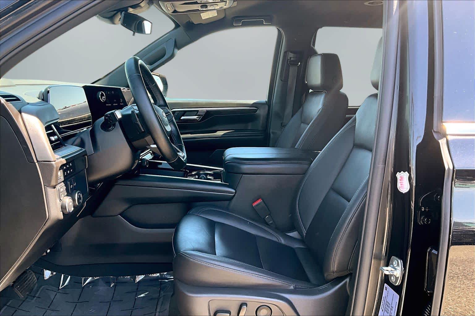 Thumbnail: 2025 Chevrolet Tahoe - 10