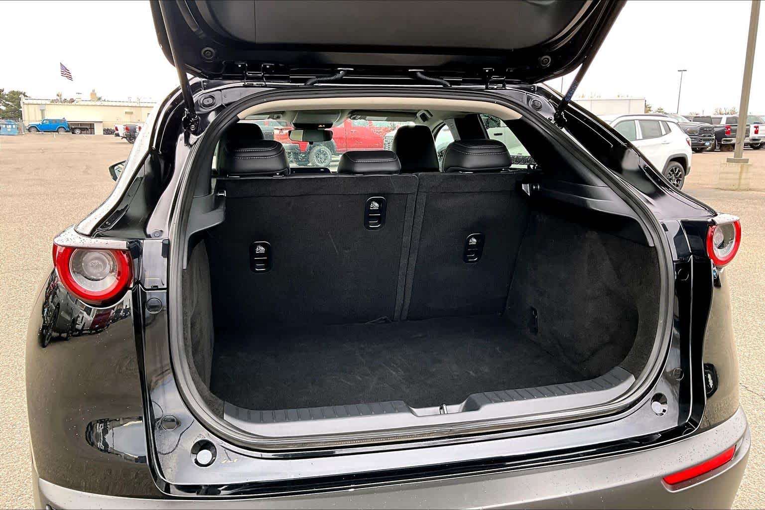 Thumbnail: 2024 Mazda CX-30 - 17