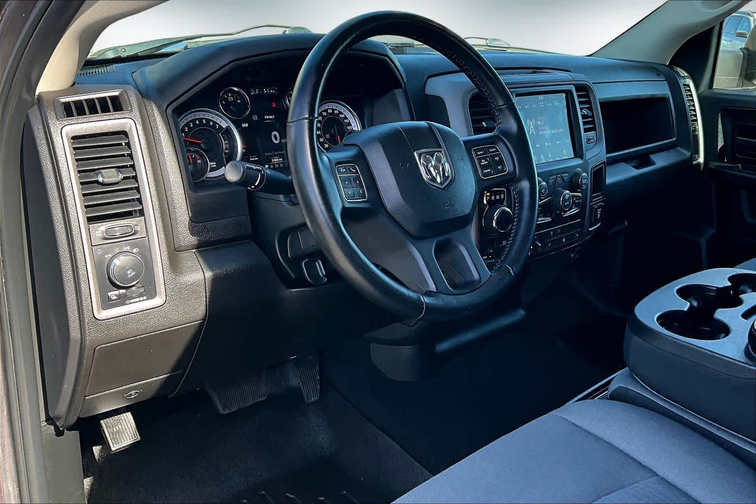 Thumbnail: 2021 RAM 1500 Classic - 2