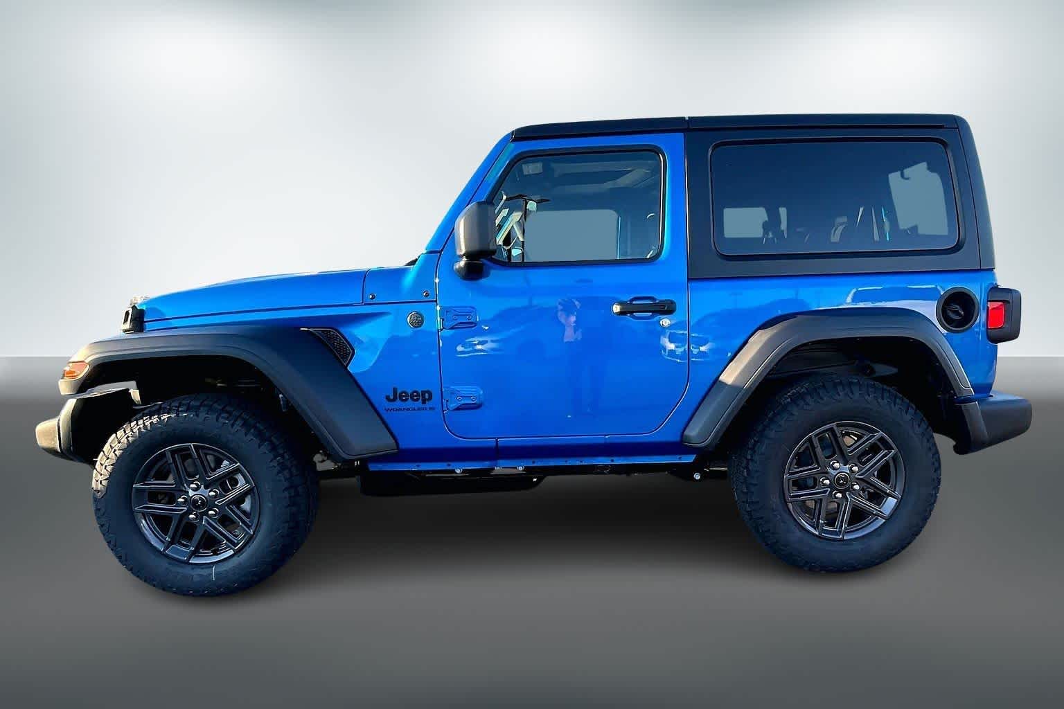 Thumbnail: 2026 Jeep Wrangler - 3