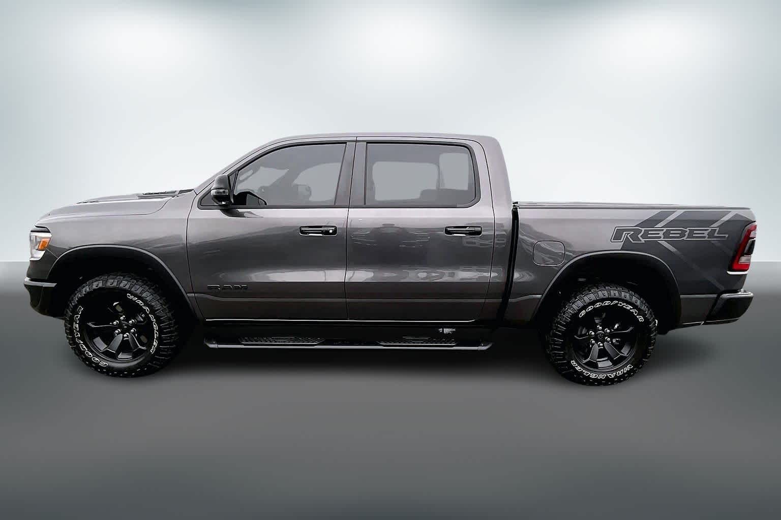 Thumbnail: 2024 RAM 1500 - 3