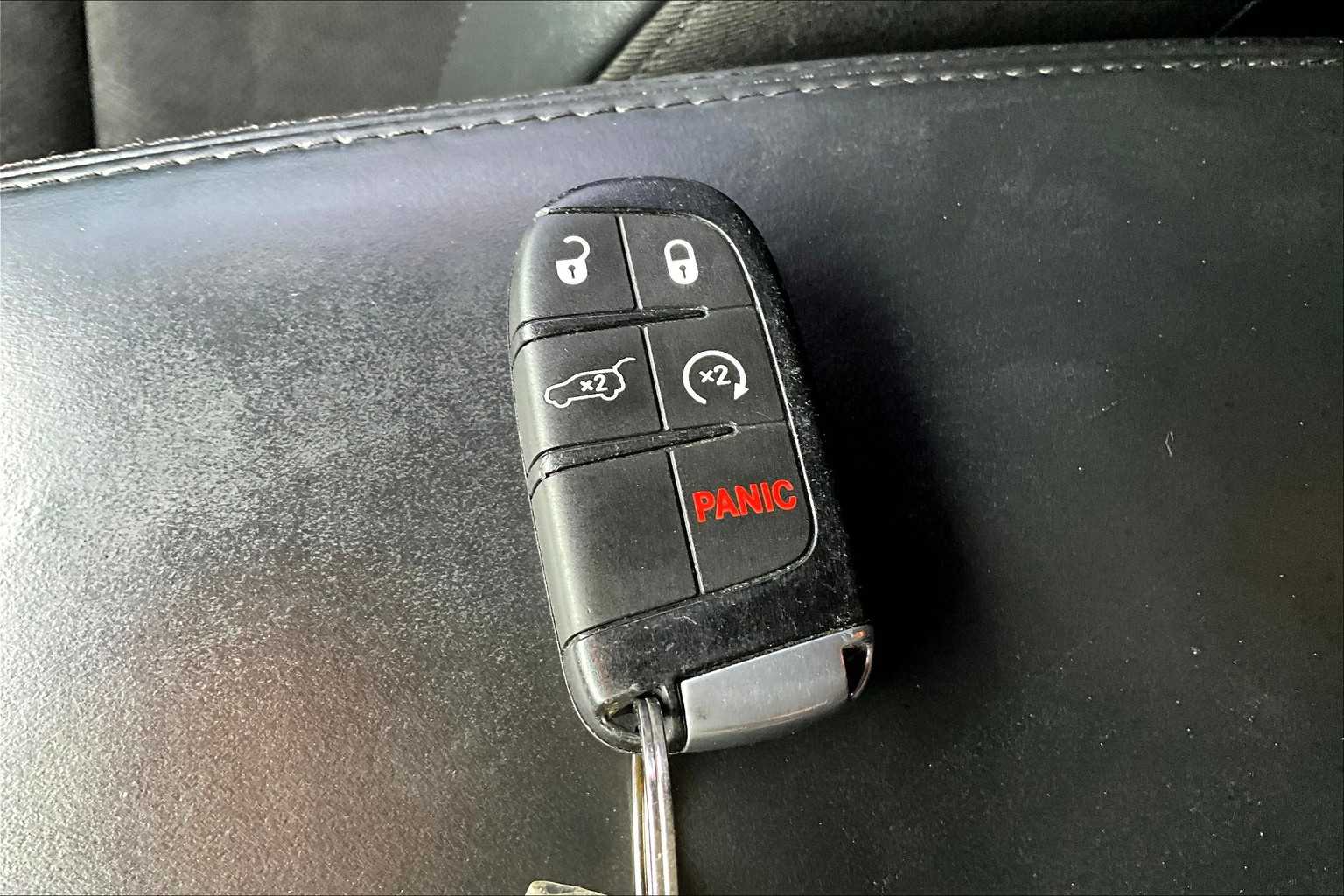 Thumbnail: 2019 Dodge Durango - 19