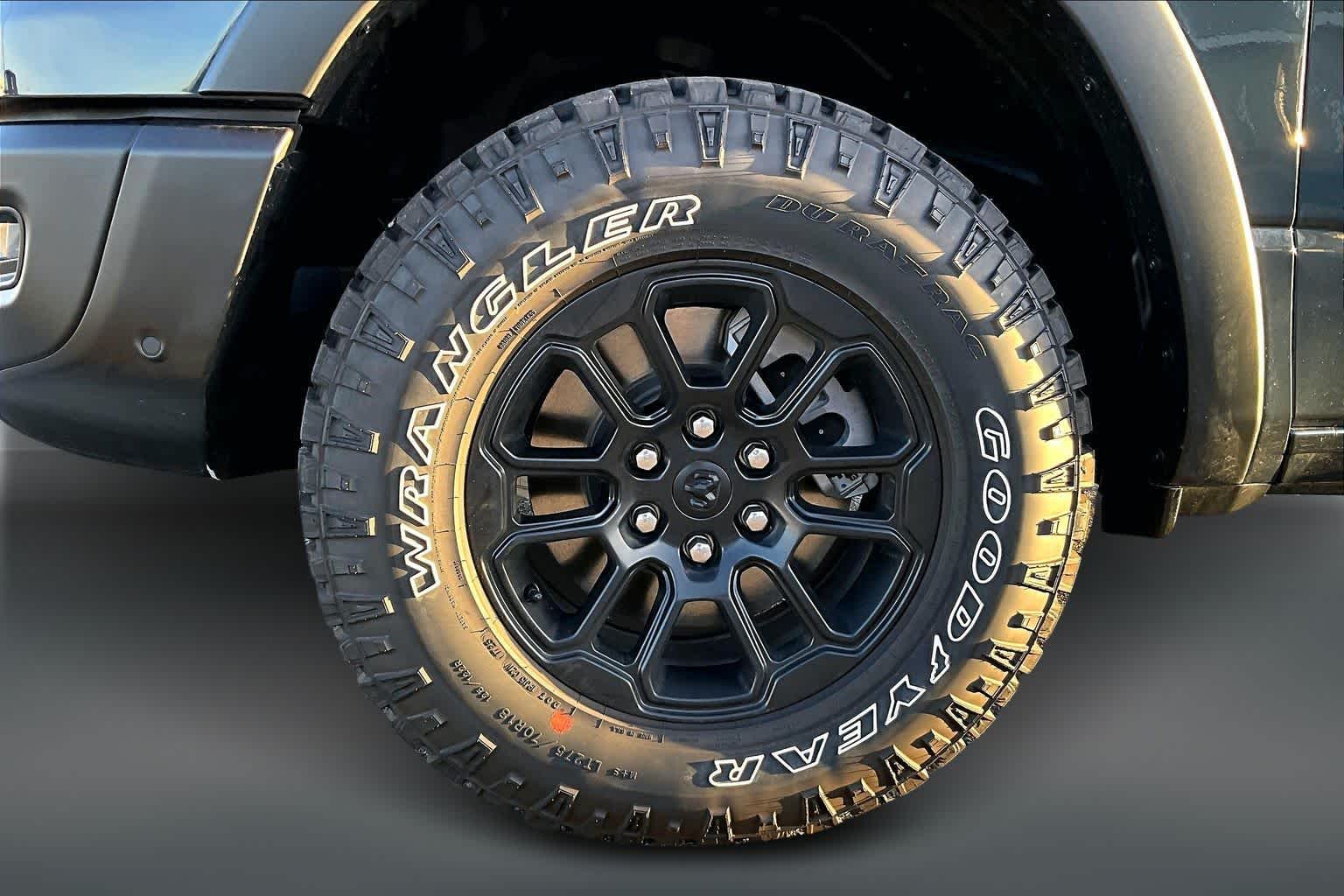 Thumbnail: 2026 RAM 1500 - 8