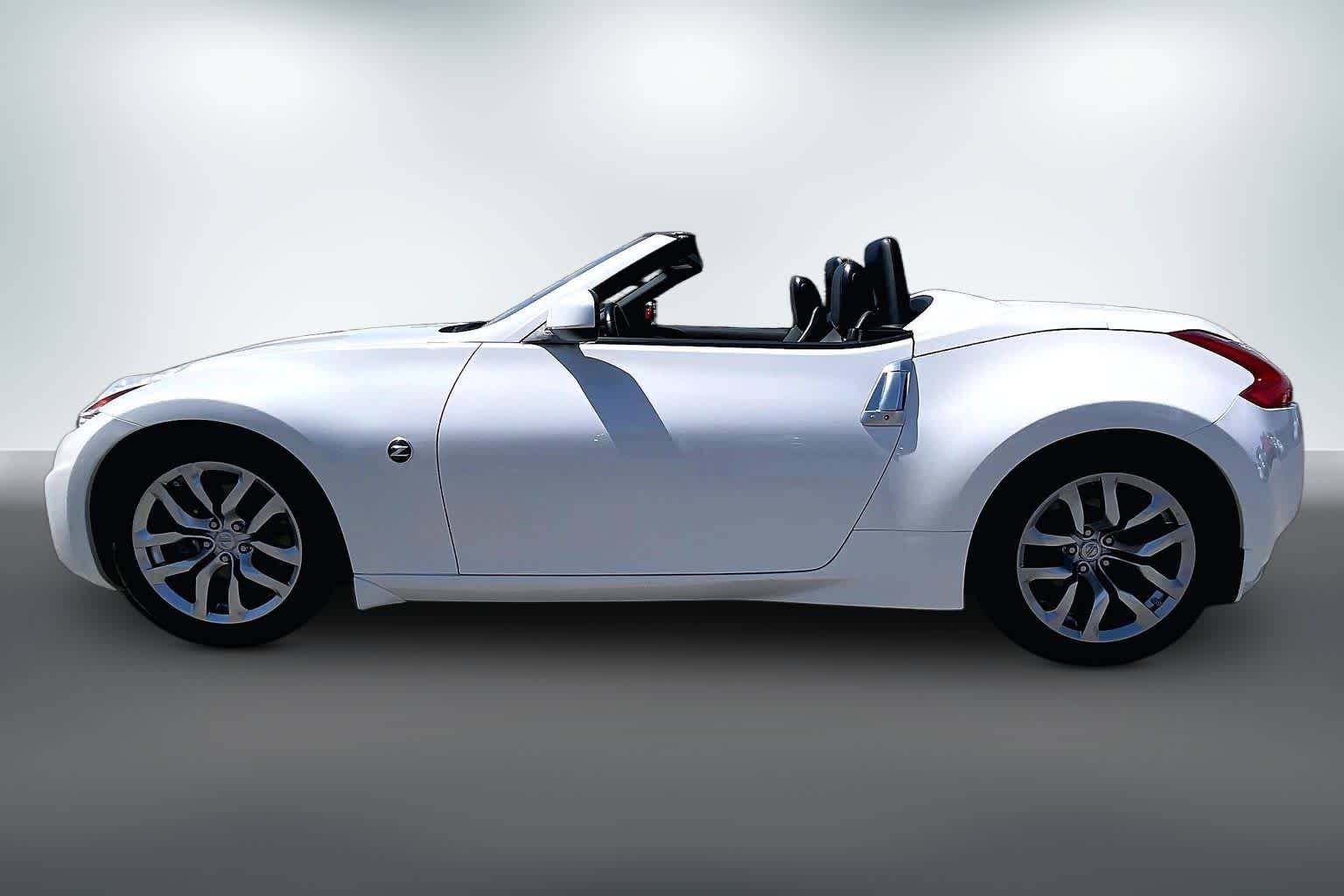 Thumbnail: 2013 Nissan Z - 2
