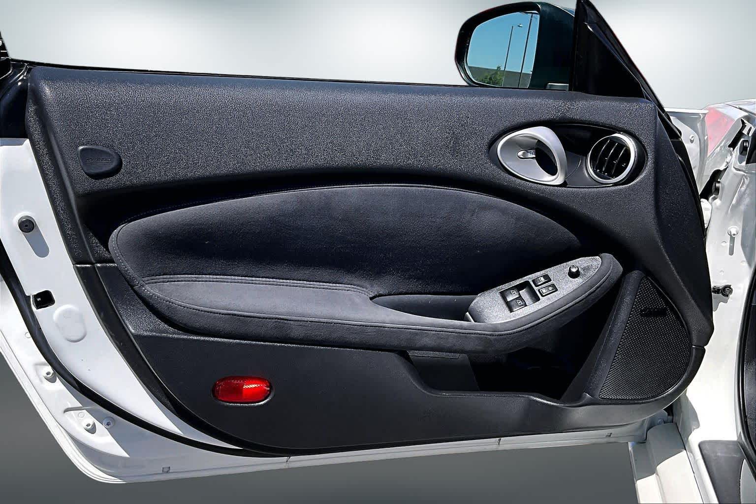 Thumbnail: 2013 Nissan Z - 23