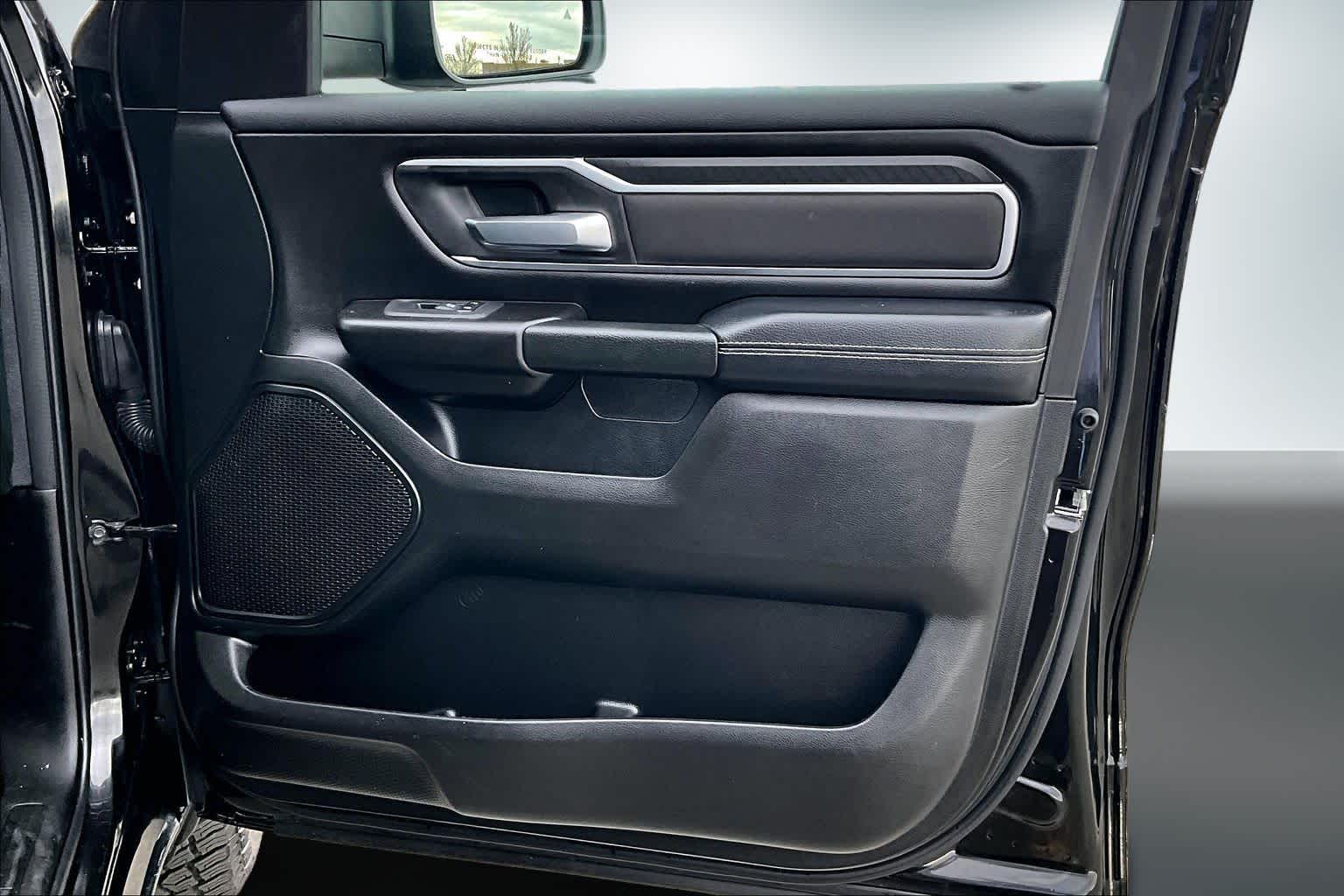 Thumbnail: 2025 RAM 1500 - 27