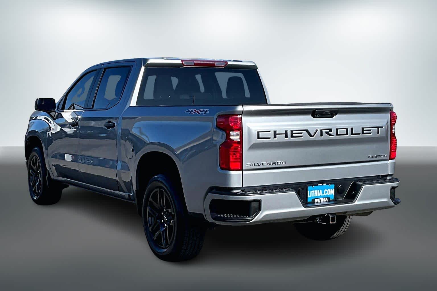 Thumbnail: 2024 Chevrolet Silverado 1500 - 4
