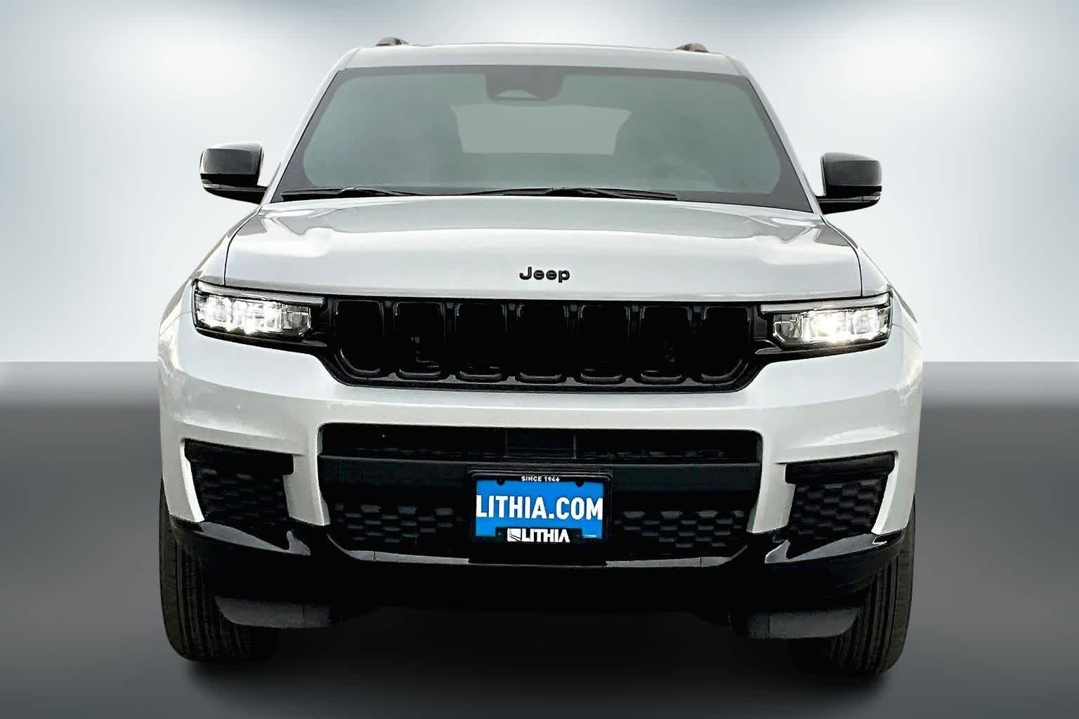 Thumbnail: 2025 Jeep Grand Cherokee - 6