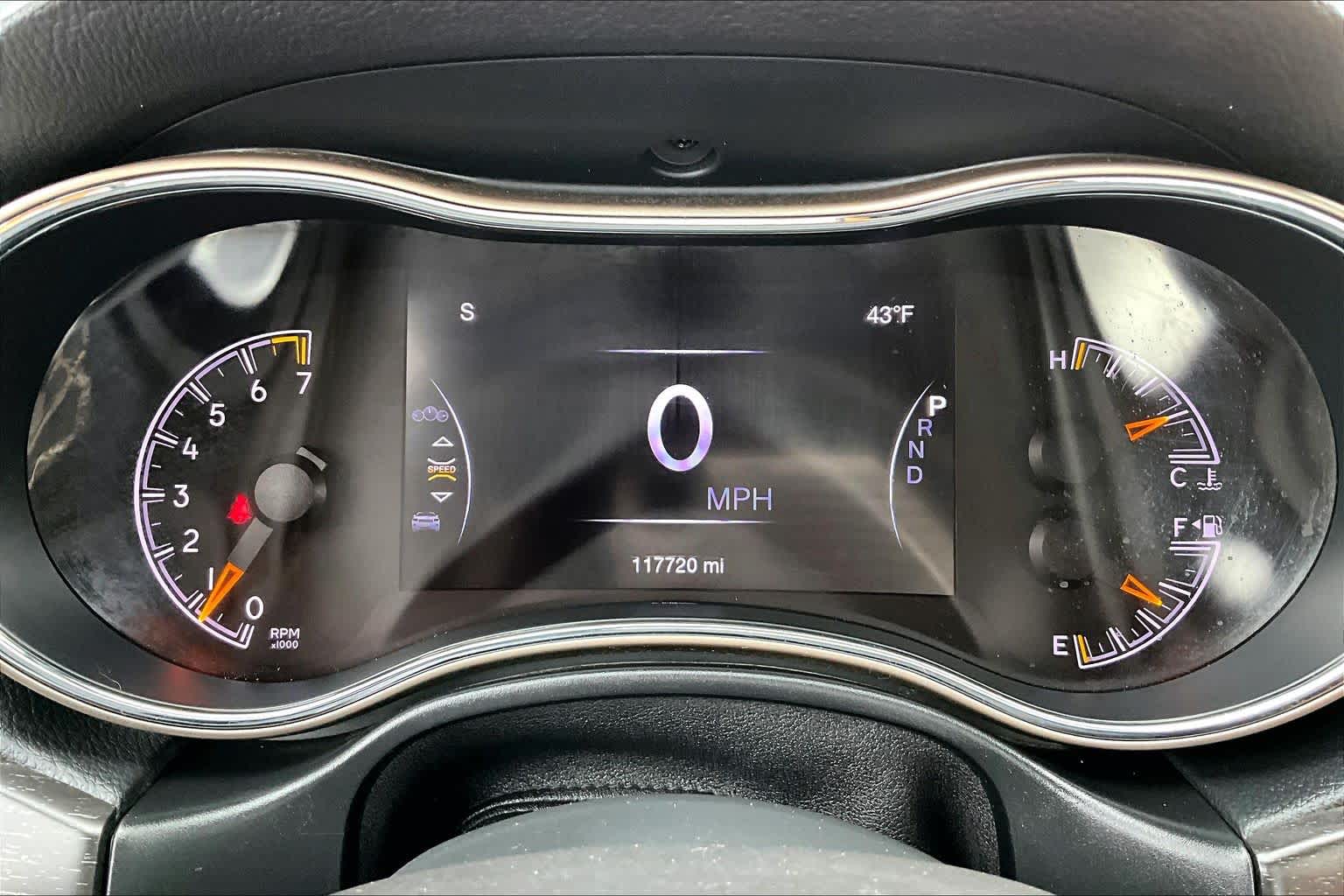 Thumbnail: 2016 Jeep Grand Cherokee - 17