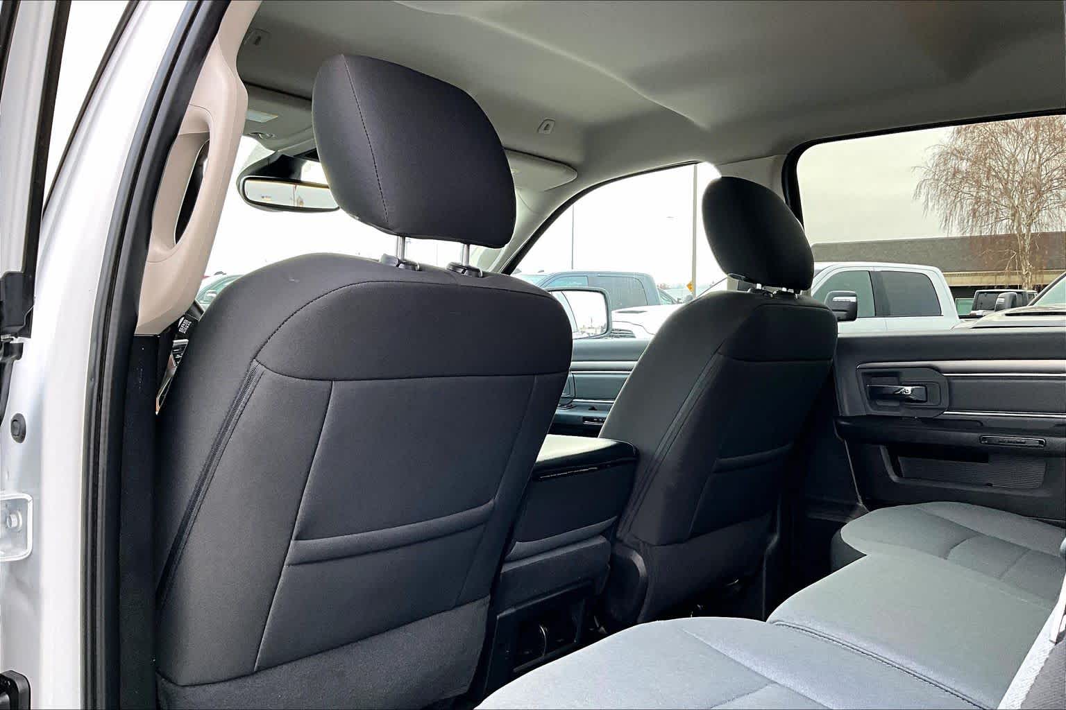 Thumbnail: 2022 RAM 1500 Classic - 12