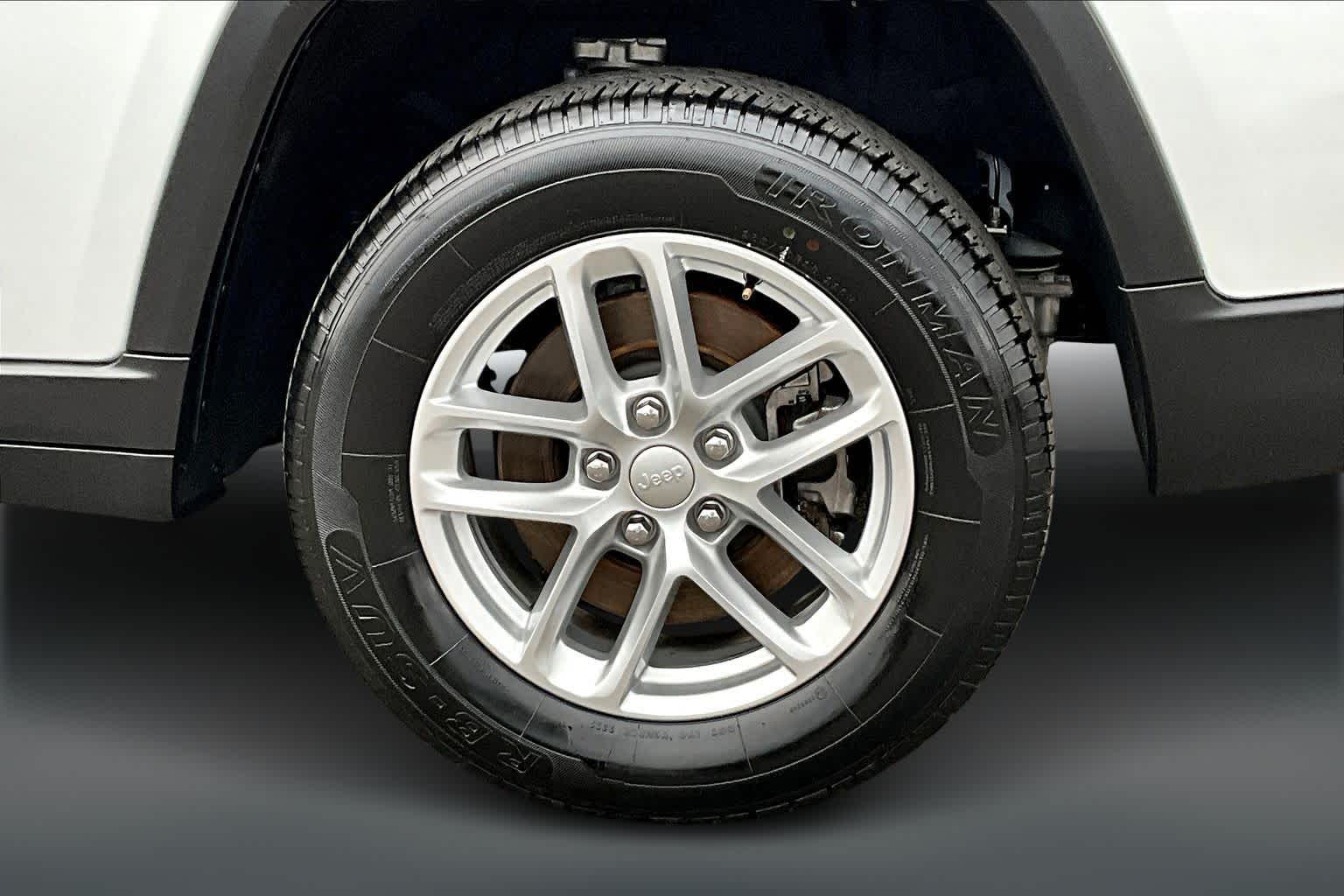 Thumbnail: 2023 Jeep Grand Cherokee - 38