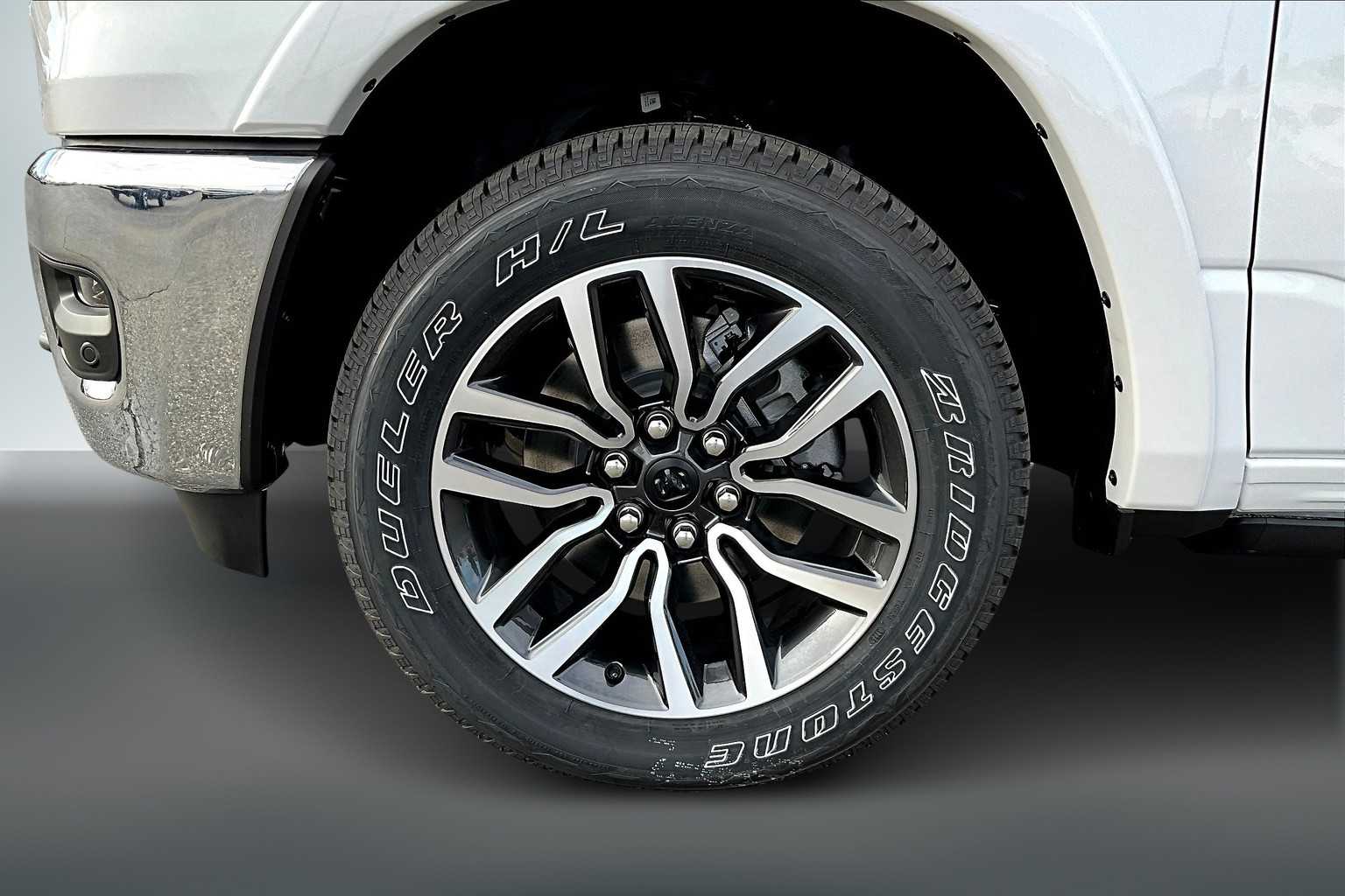 Thumbnail: 2026 RAM 1500 - 8