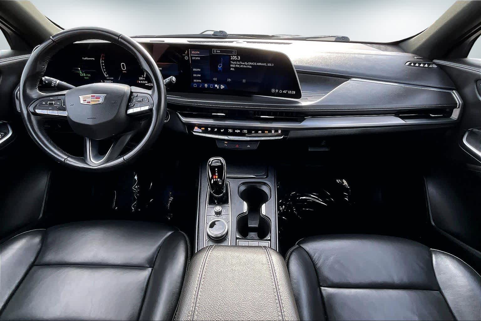 Thumbnail: 2024 Cadillac XT4 - 10