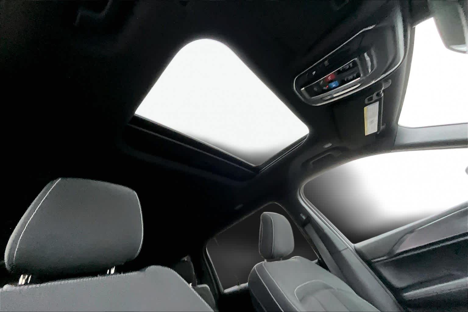 Thumbnail: 2024 Jeep Grand Cherokee L - 32