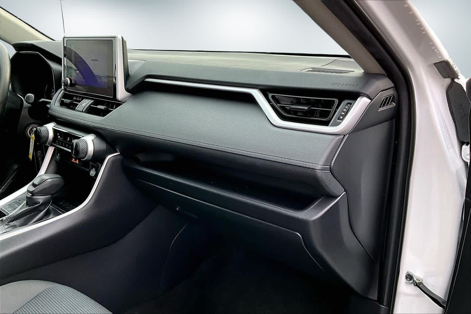 Thumbnail: 2024 Toyota RAV4 - 23