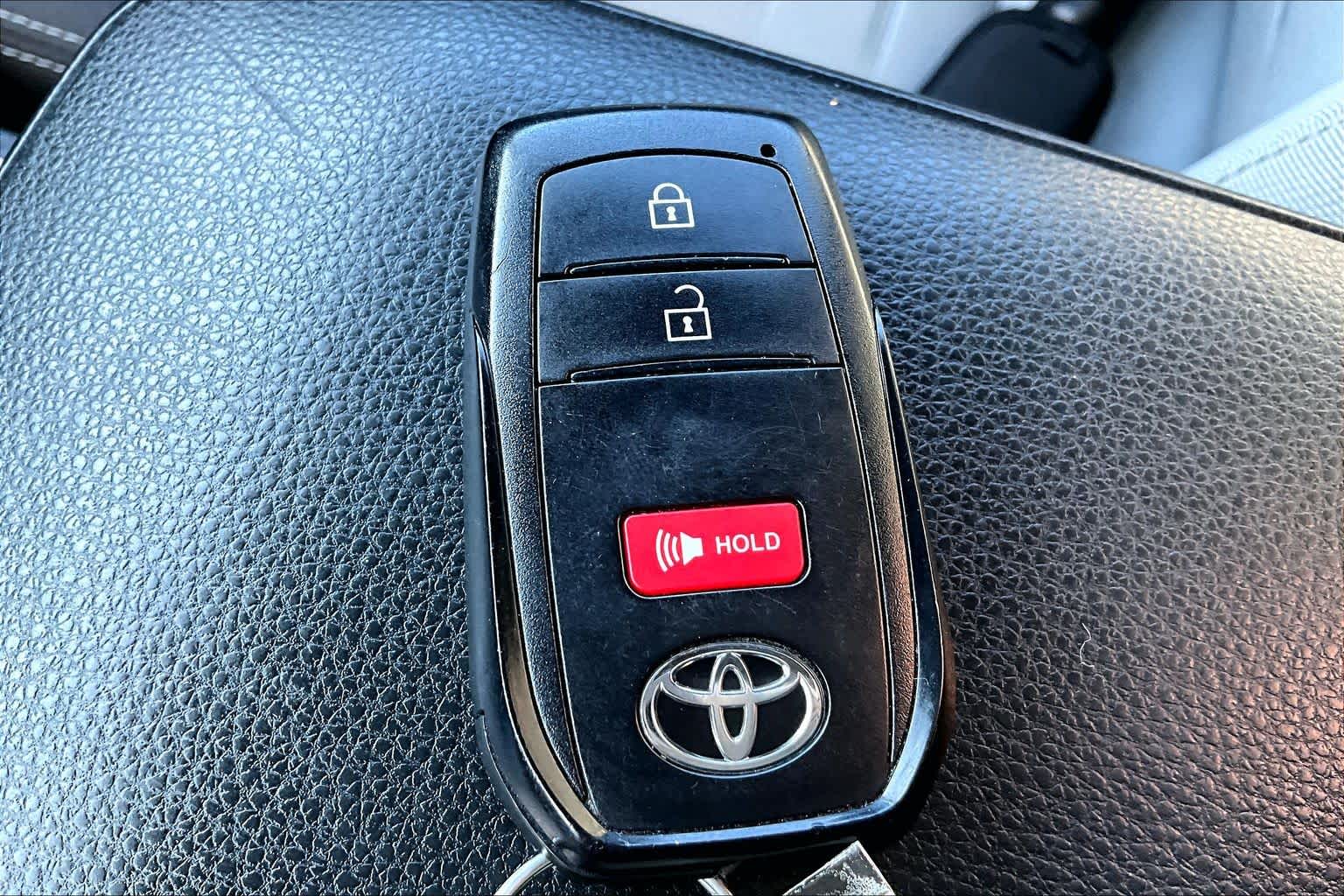 Thumbnail: 2024 Toyota Tacoma - 18