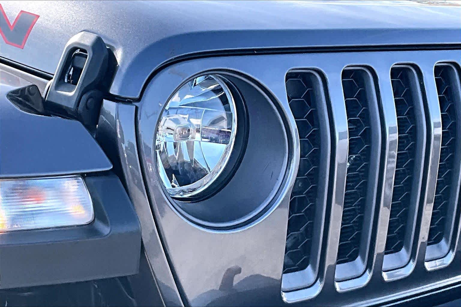 Thumbnail: 2021 Jeep Gladiator - 30