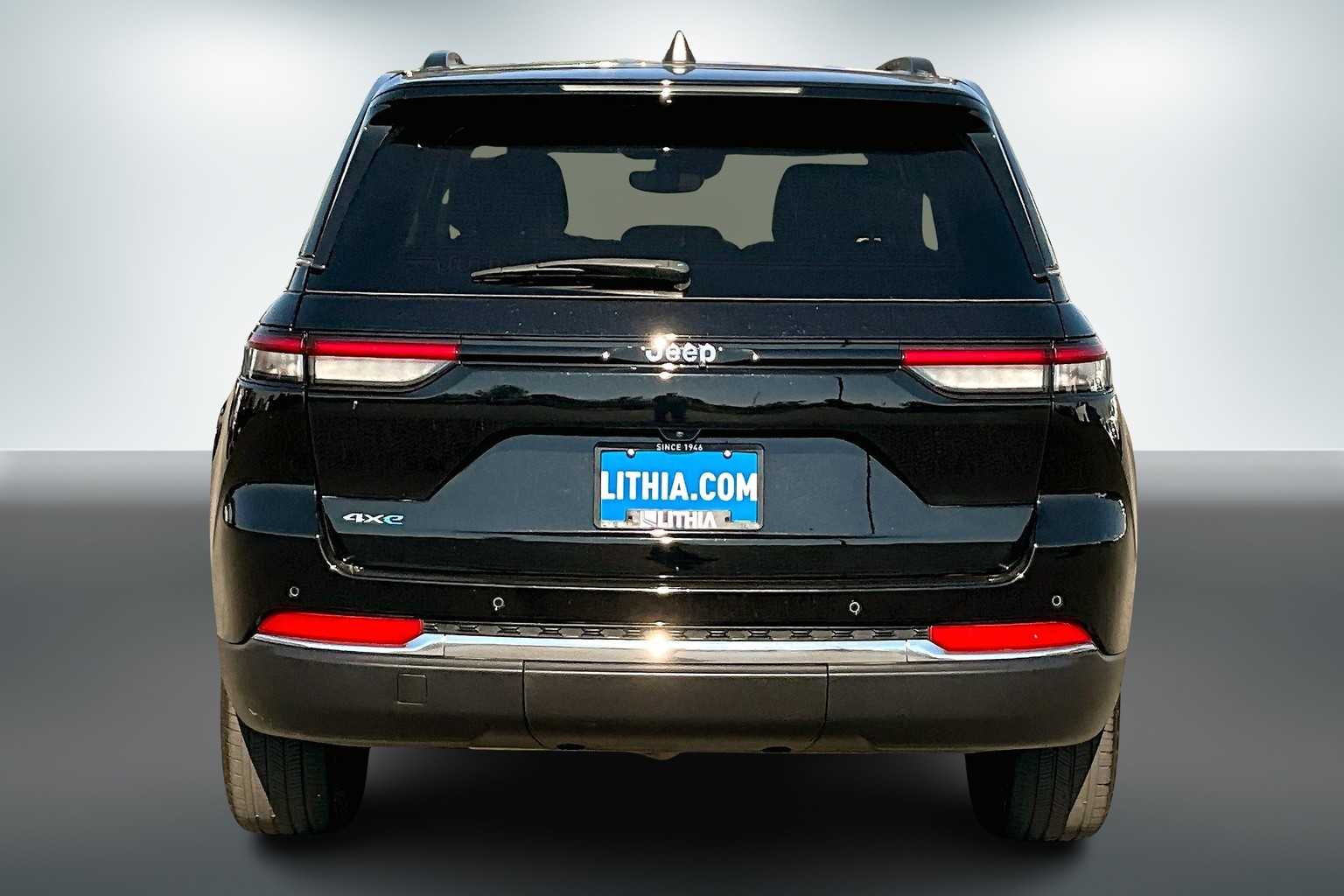 Thumbnail: 2023 Jeep Grand Cherokee - 5