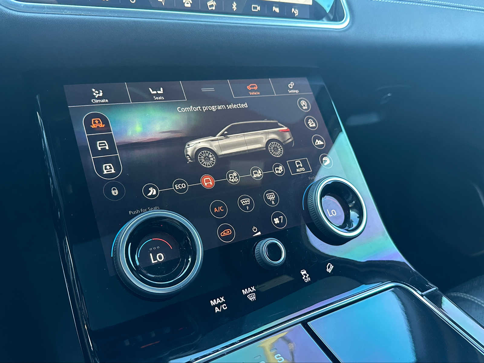 Thumbnail: 2018 Land Rover Range Rover Velar - 17