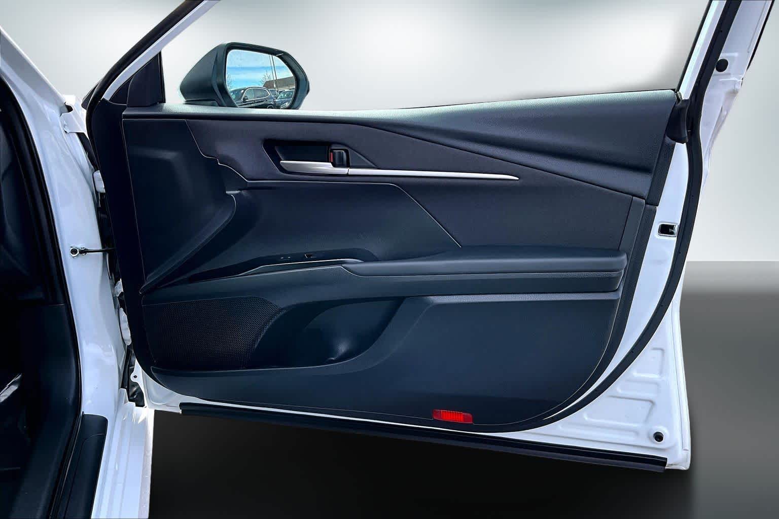 Thumbnail: 2025 Toyota Camry - 28