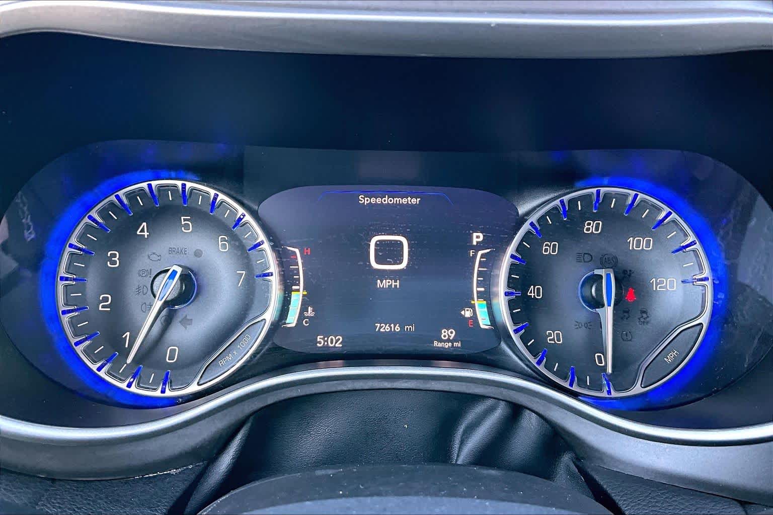 Thumbnail: 2023 Chrysler Pacifica - 15