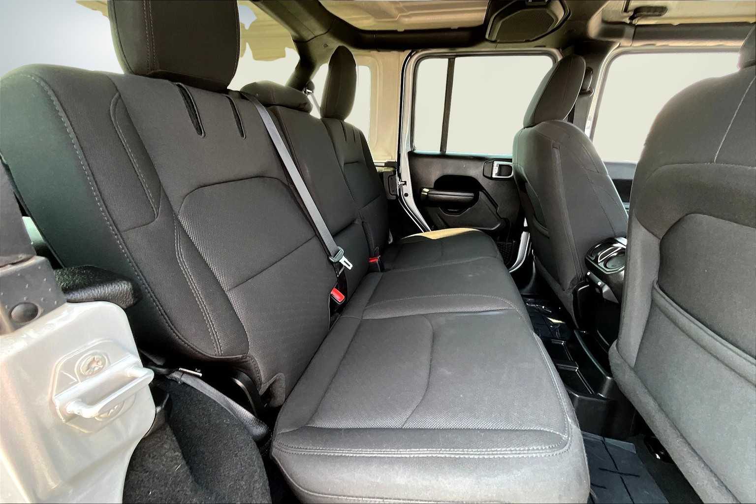 Thumbnail: 2023 Jeep Wrangler - 30