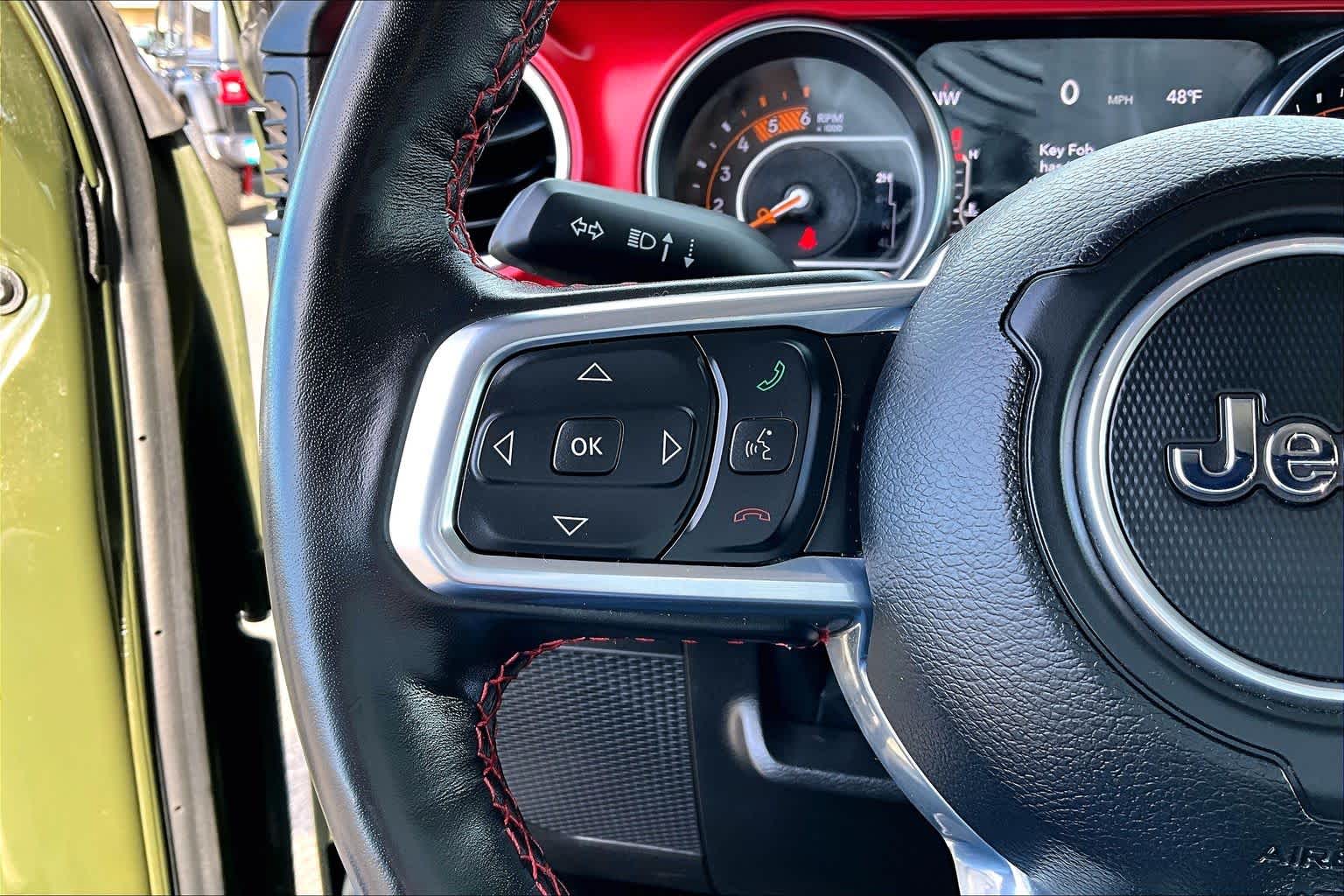 Thumbnail: 2023 Jeep Gladiator - 23