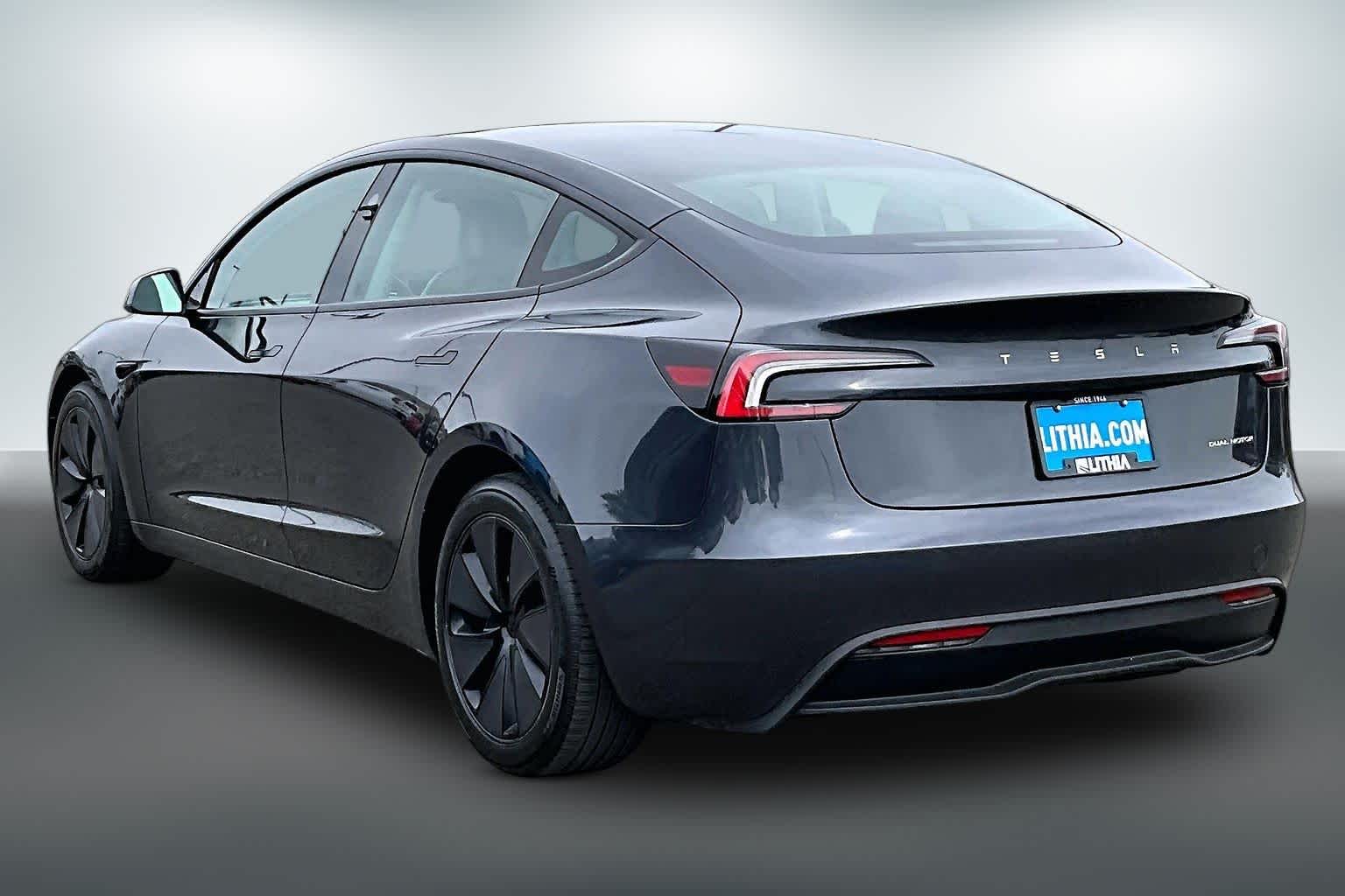 Thumbnail: 2024 Tesla Model 3 - 3