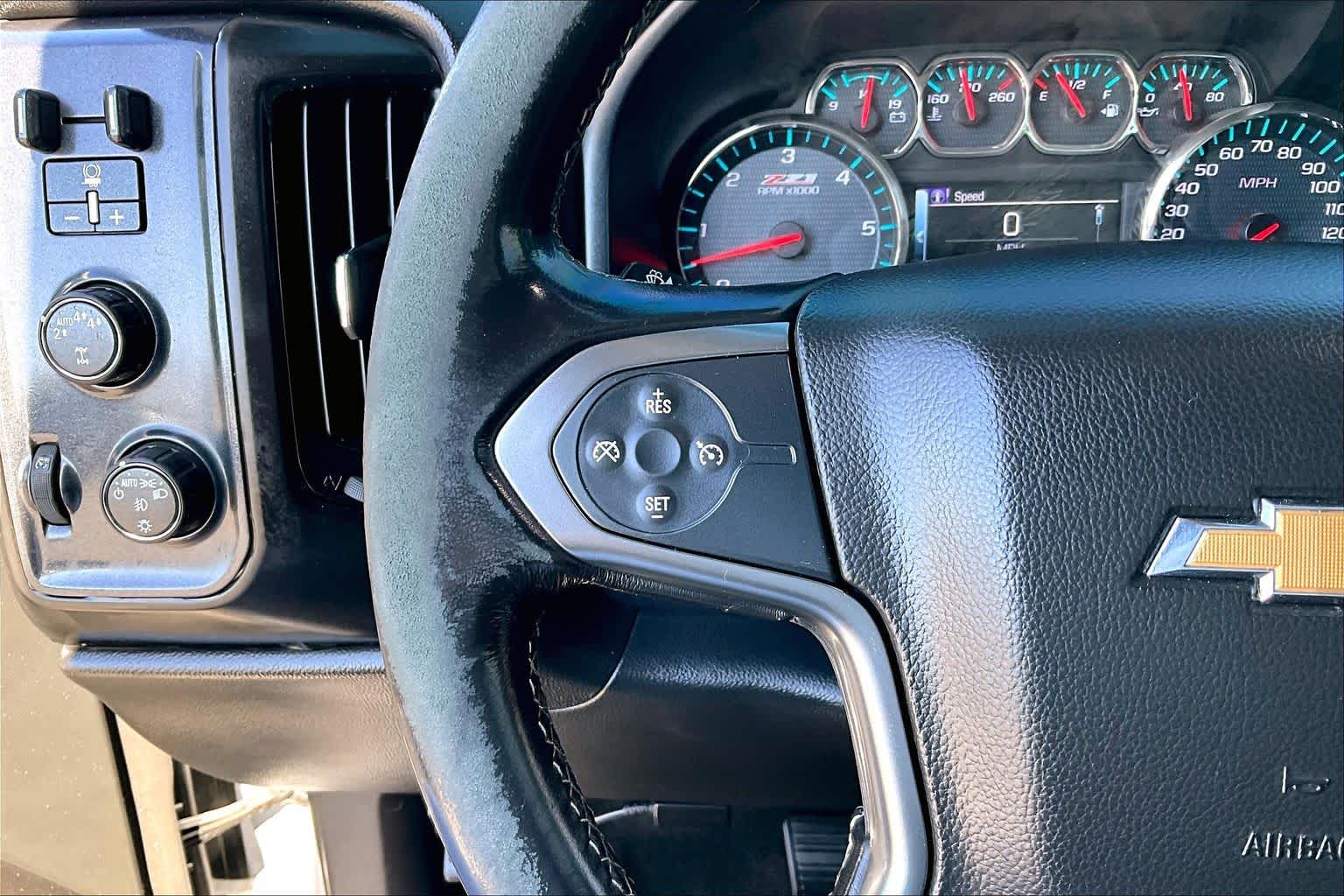 Thumbnail: 2018 Chevrolet Silverado 1500 - 24