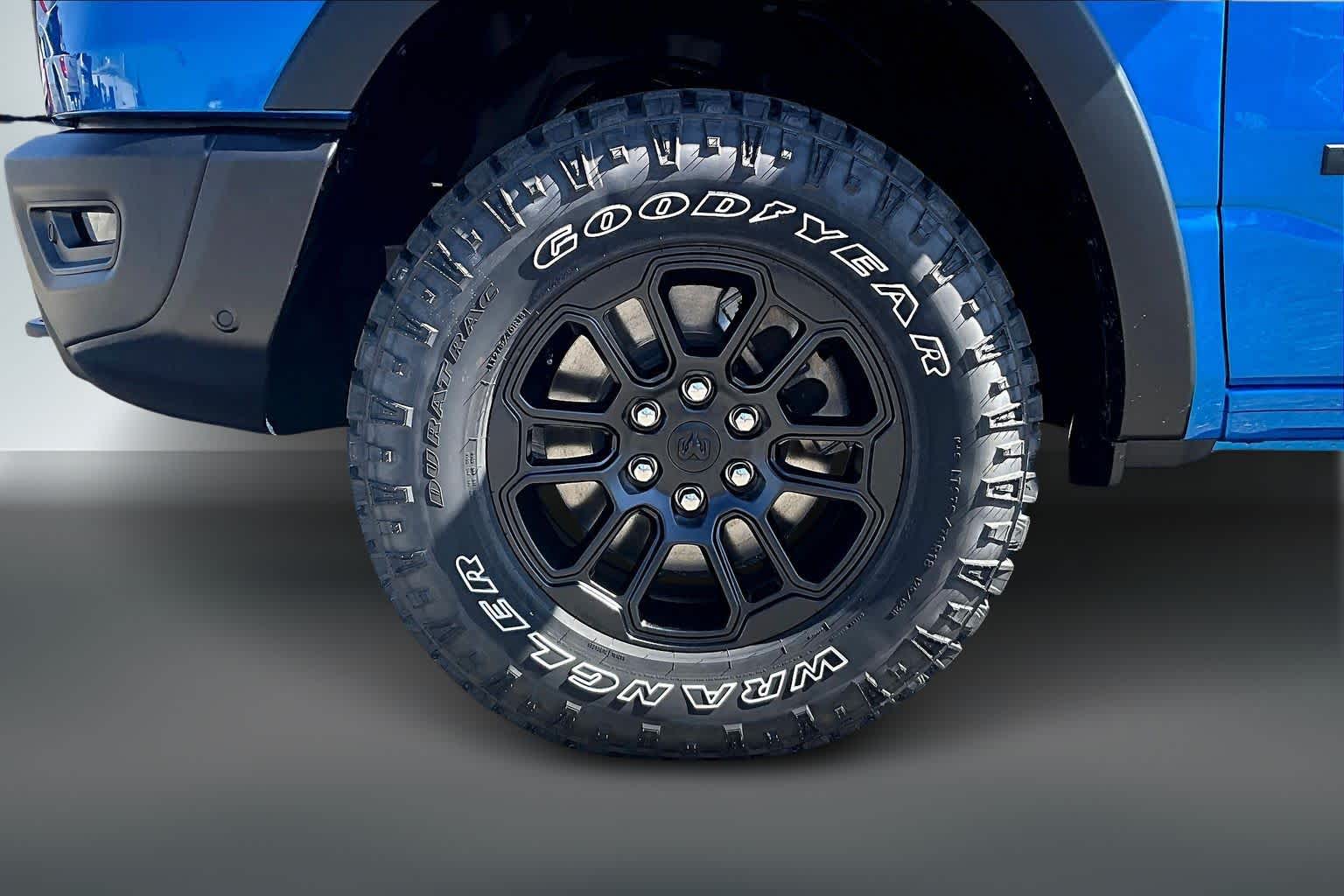 Thumbnail: 2026 RAM 1500 - 7