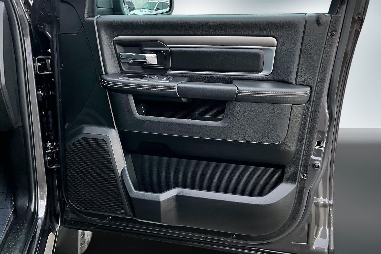 Thumbnail: 2024 RAM 1500 Classic - 27