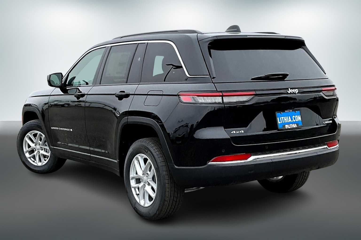 Thumbnail: 2025 Jeep Grand Cherokee - 4
