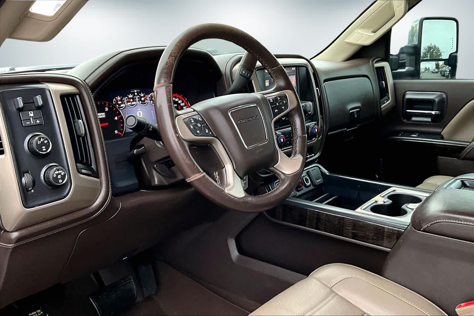 Thumbnail: 2015 GMC Sierra 2500 - 2