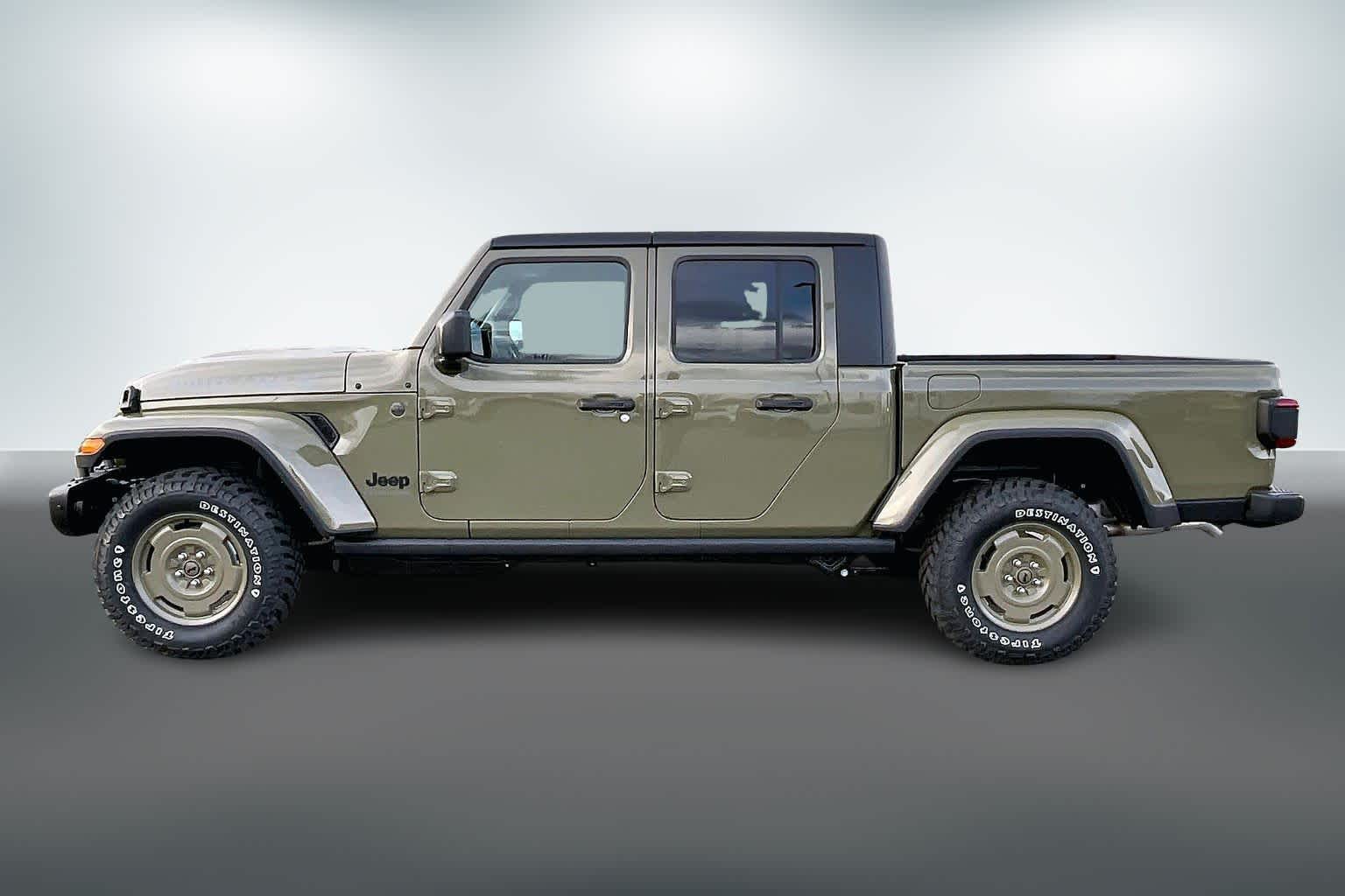 Thumbnail: 2026 Jeep Gladiator - 3