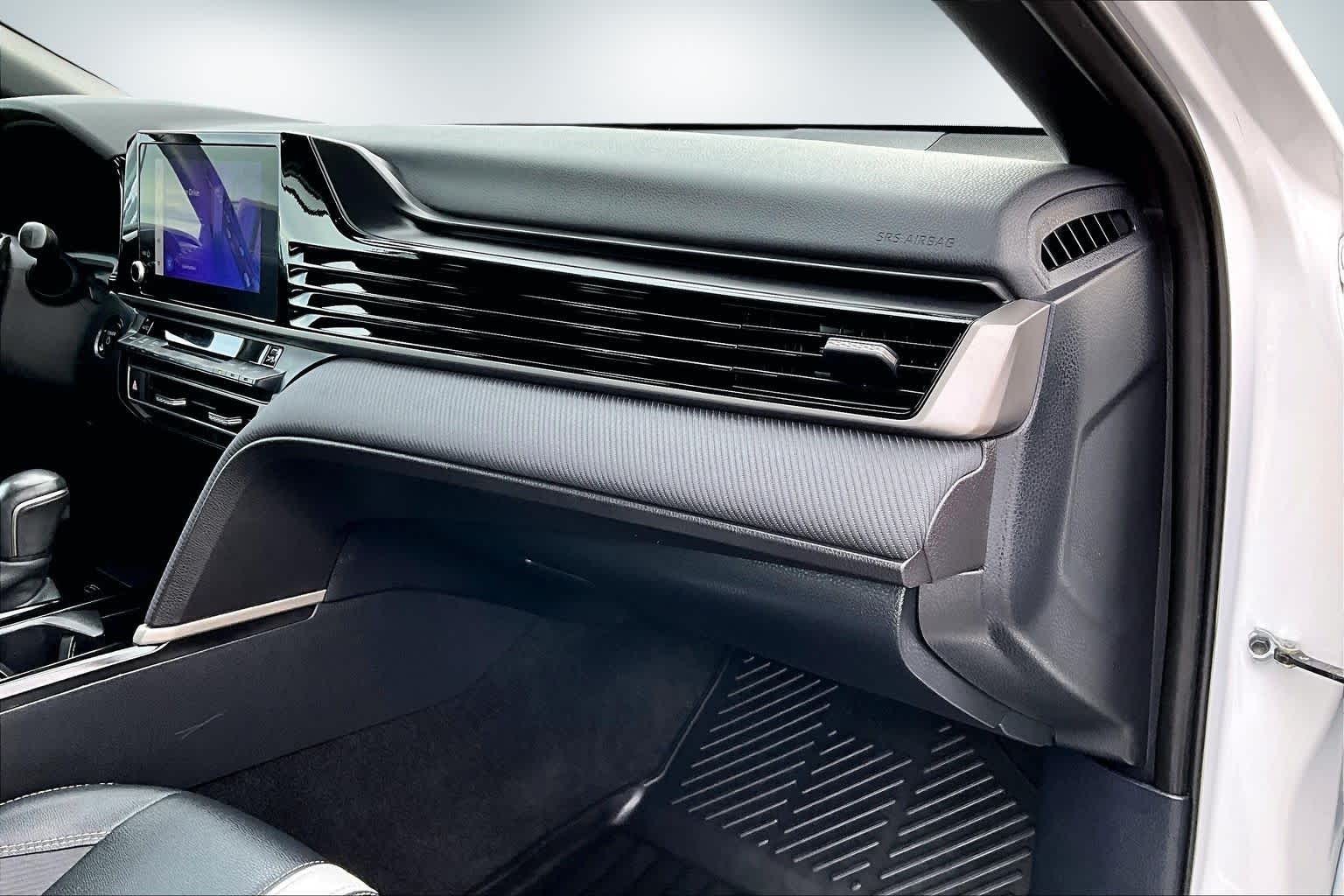 Thumbnail: 2025 Toyota Camry - 23