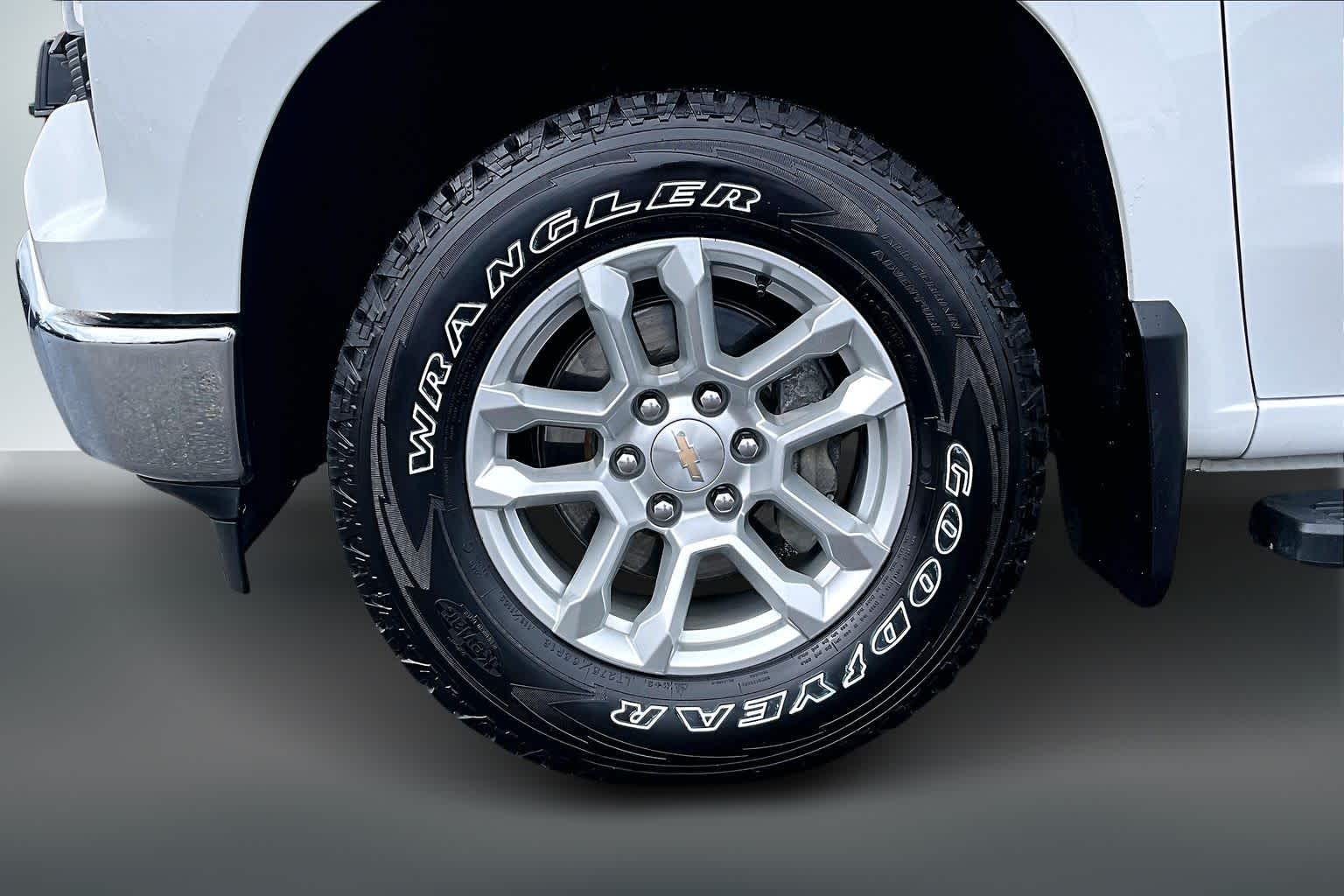 Thumbnail: 2024 Chevrolet Silverado 1500 - 8