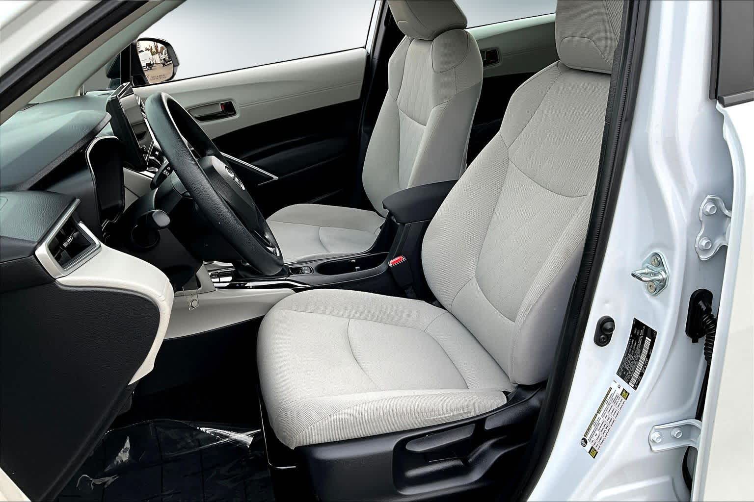 Thumbnail: 2024 Toyota Corolla Cross - 11